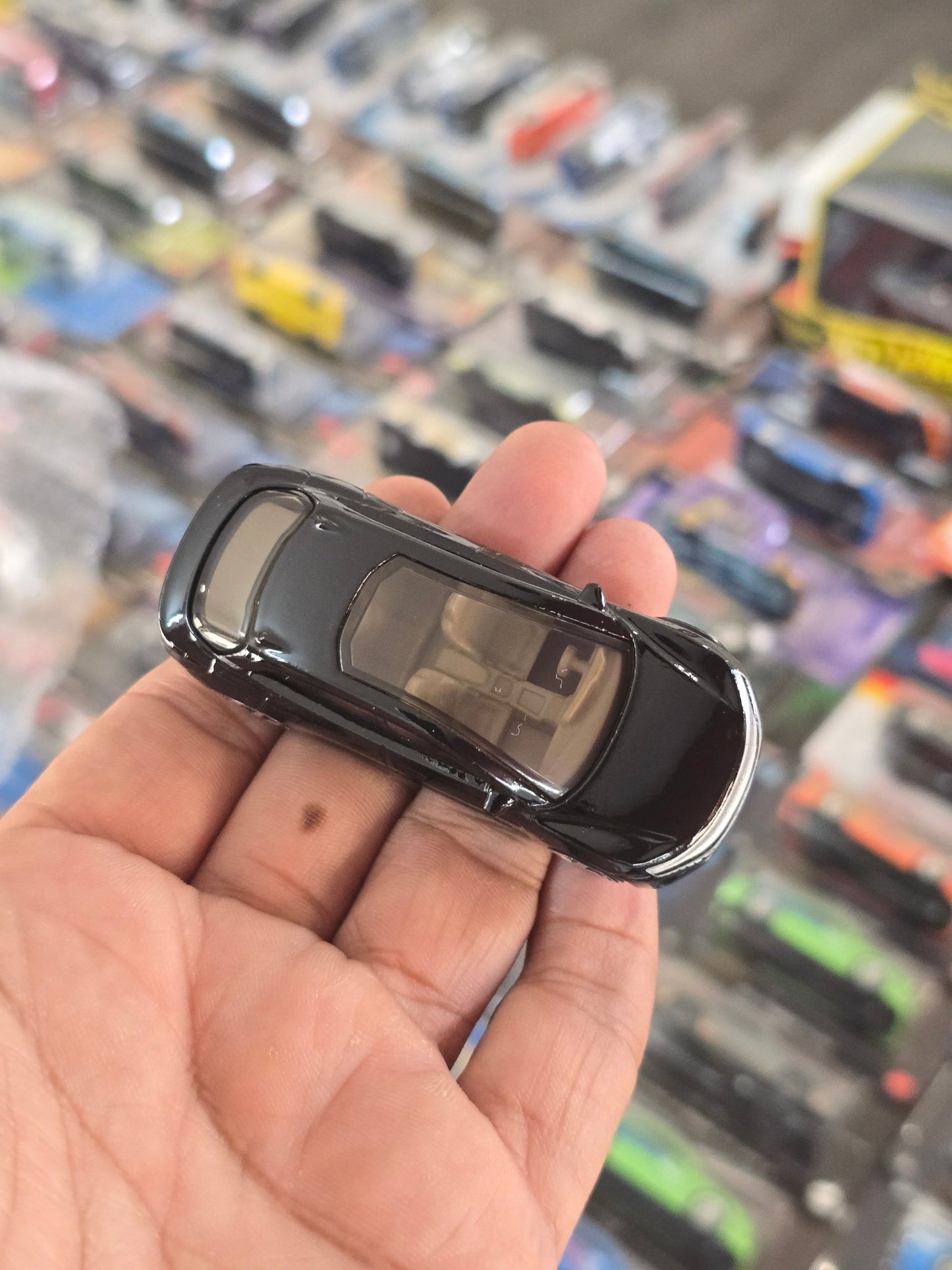 Hot Wheels Lucid Air - Black (Uncarded) - Kinder Logs