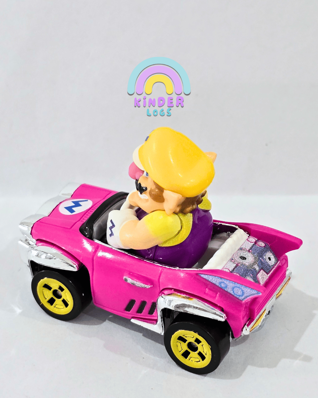 Hot Wheels Mario Kart - Badwagon - WARIO Car (Uncarded) - Kinder Logs