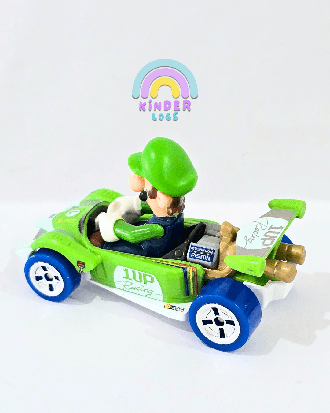 Hot Wheels Mario Kart - Circuit Special - LUIGI Car (Uncarded) - Kinder Logs