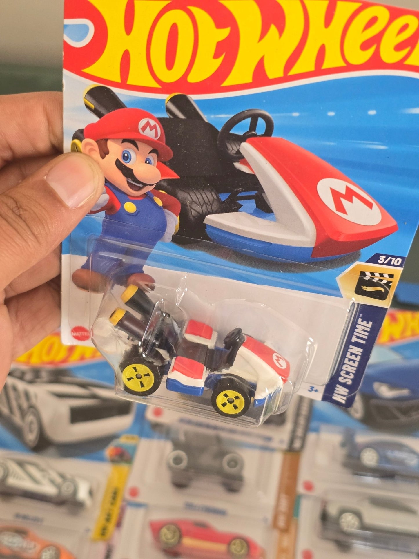 Hot Wheels Mario Kart - Standard Kart (Imported) - Kinder Logs