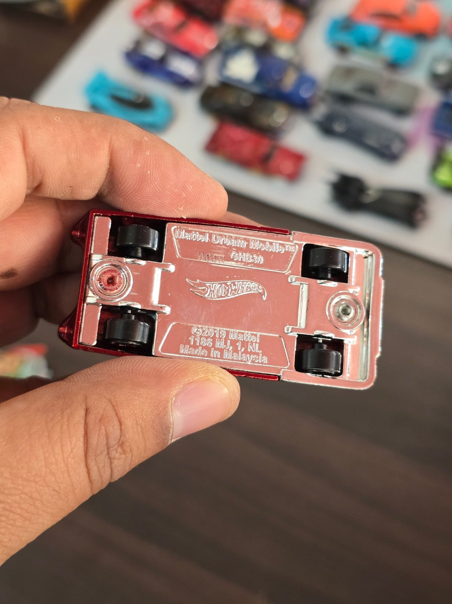 Hot Wheels Mattel Dream Mobile Car (Uncarded) - Kinder Logs