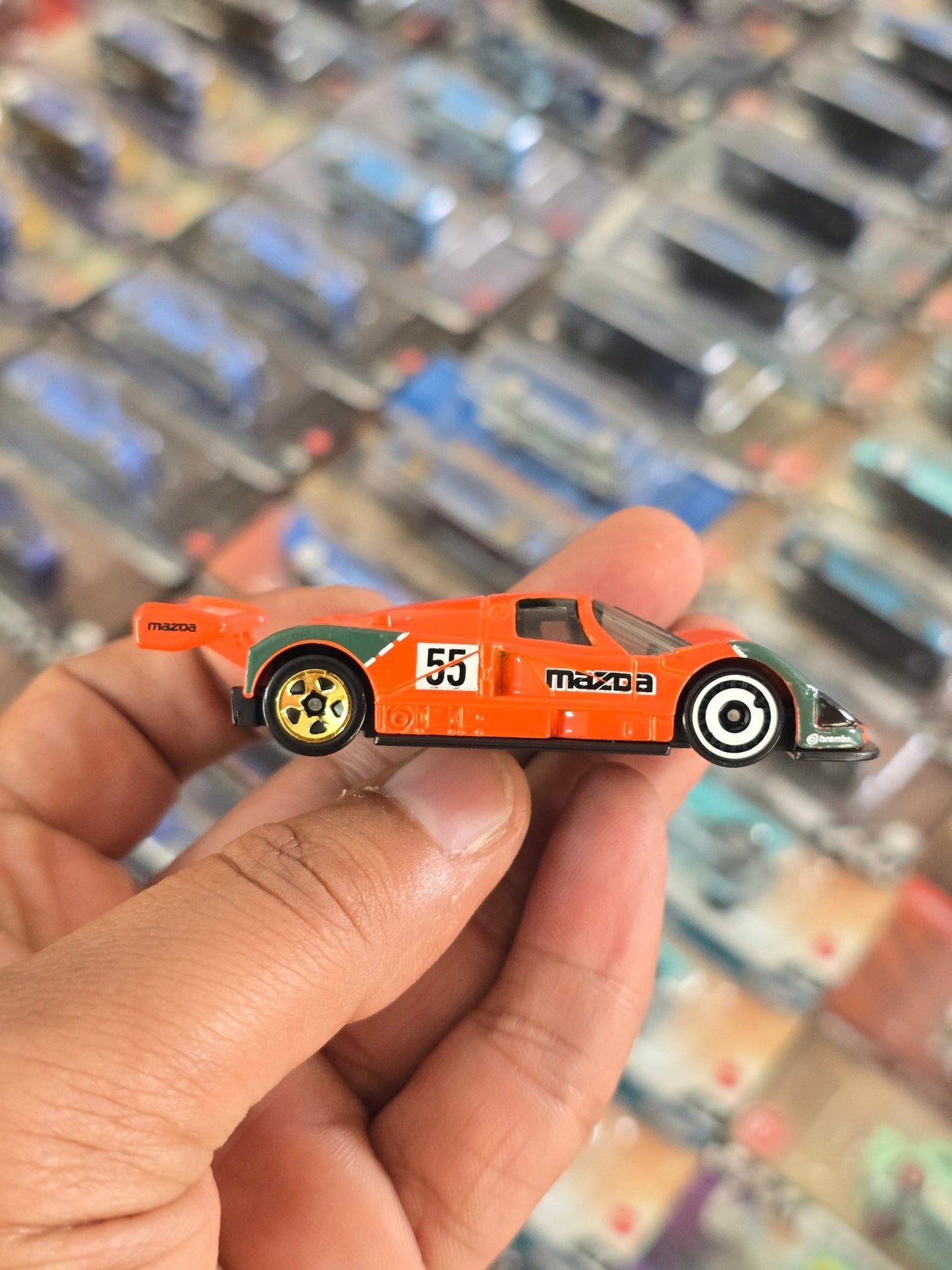 Hot Wheels Mazda 787B - Orange (Uncarded) - Kinder Logs