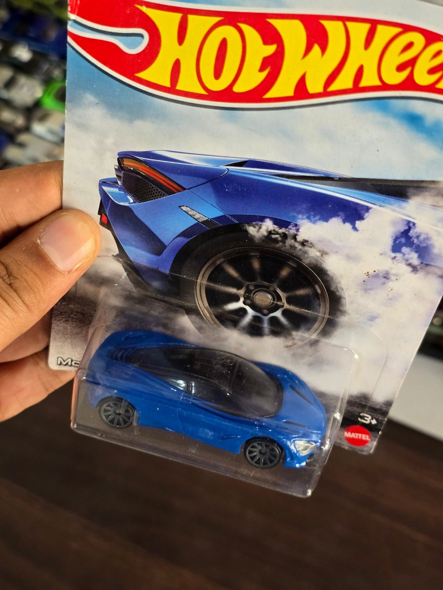 Hot Wheels McLaren 720S - Factory 500HP - Kinder Logs