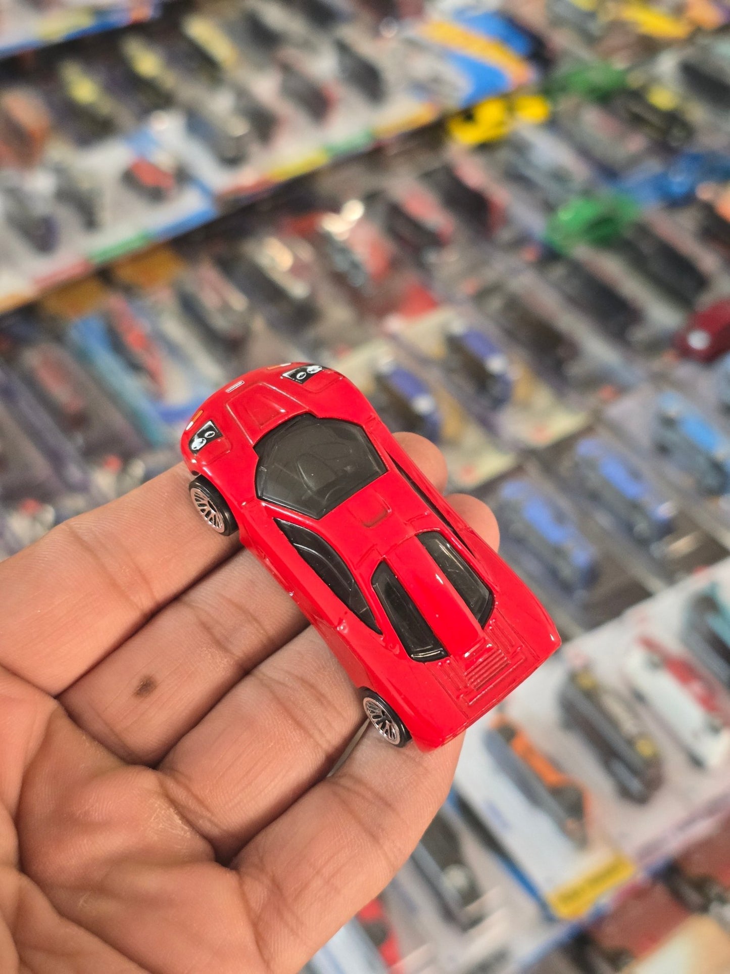 Hot Wheels McLaren F1 - Red (Uncarded) - Kinder Logs