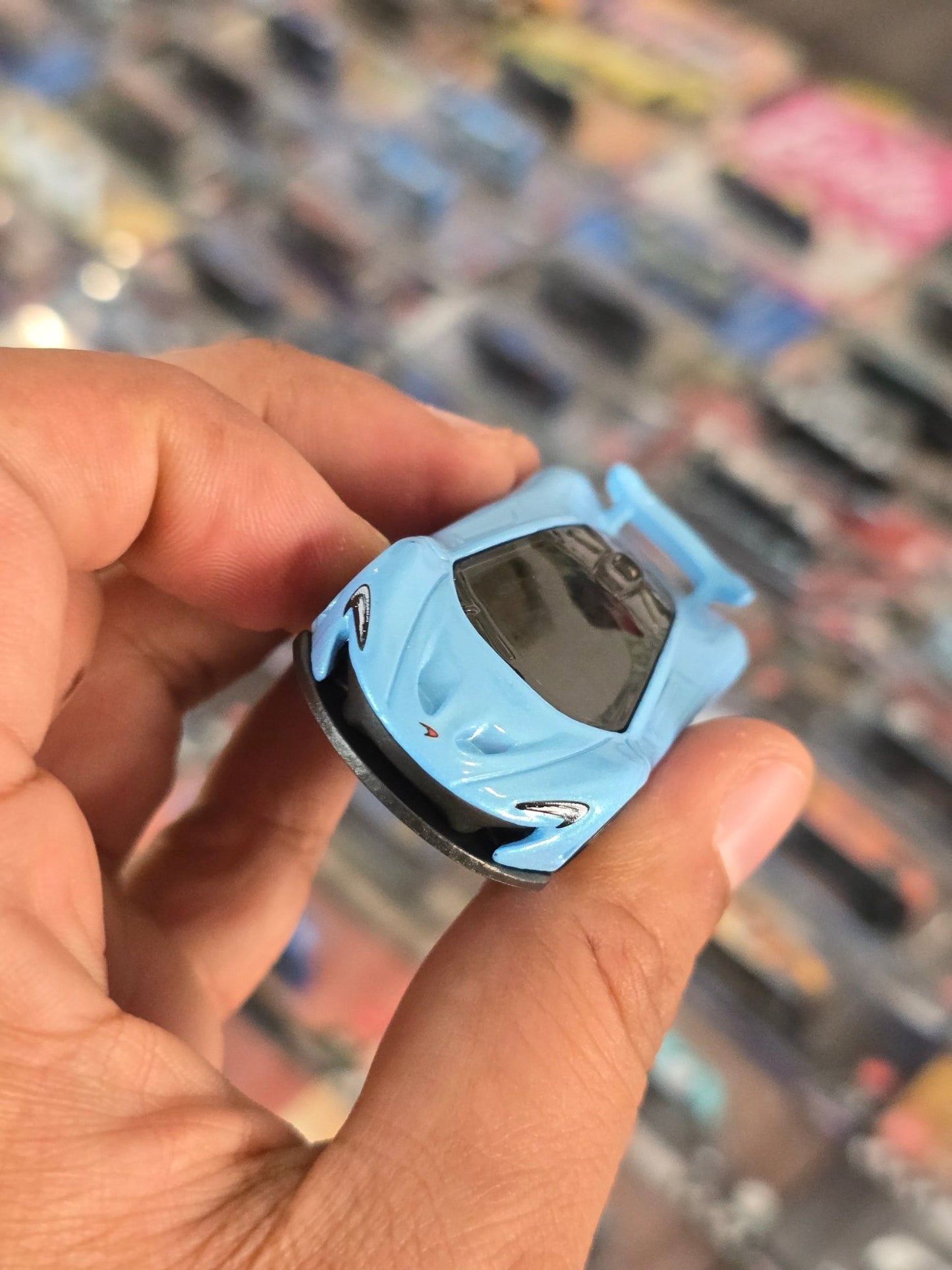 Hot Wheels McLaren P1 - Blue (Uncarded) - Kinder Logs