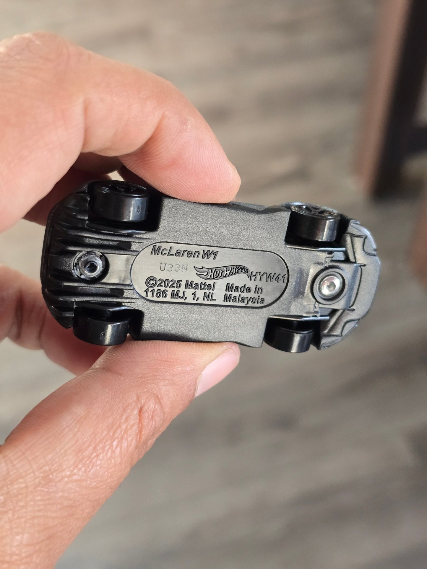 Hot Wheels McLaren W1 - Grey (Uncarded - New) - Kinder Logs