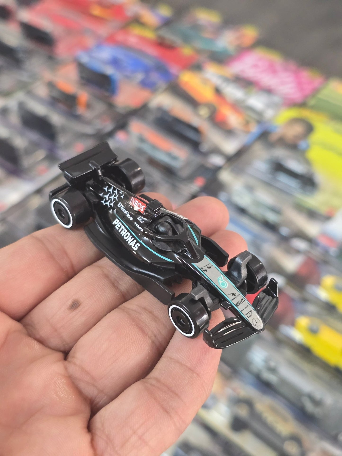 Hot Wheels Mercedes - AMG Petronas Formula One Team F1 Car (Uncarded) - Kinder Logs