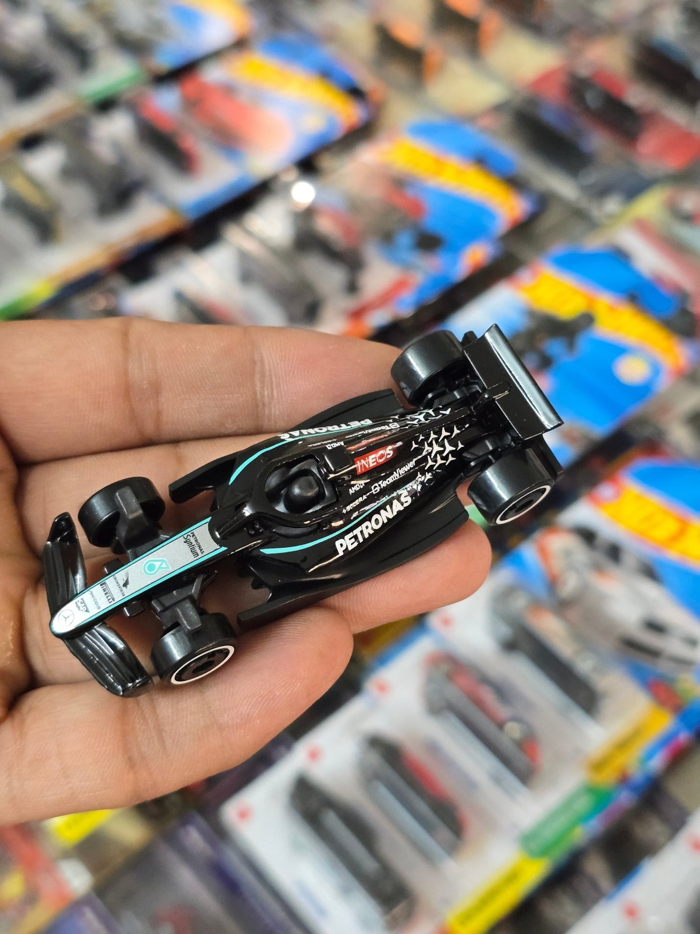 Hot Wheels Mercedes - AMG Petronas Formula One Team F1 Car (Uncarded) - Kinder Logs