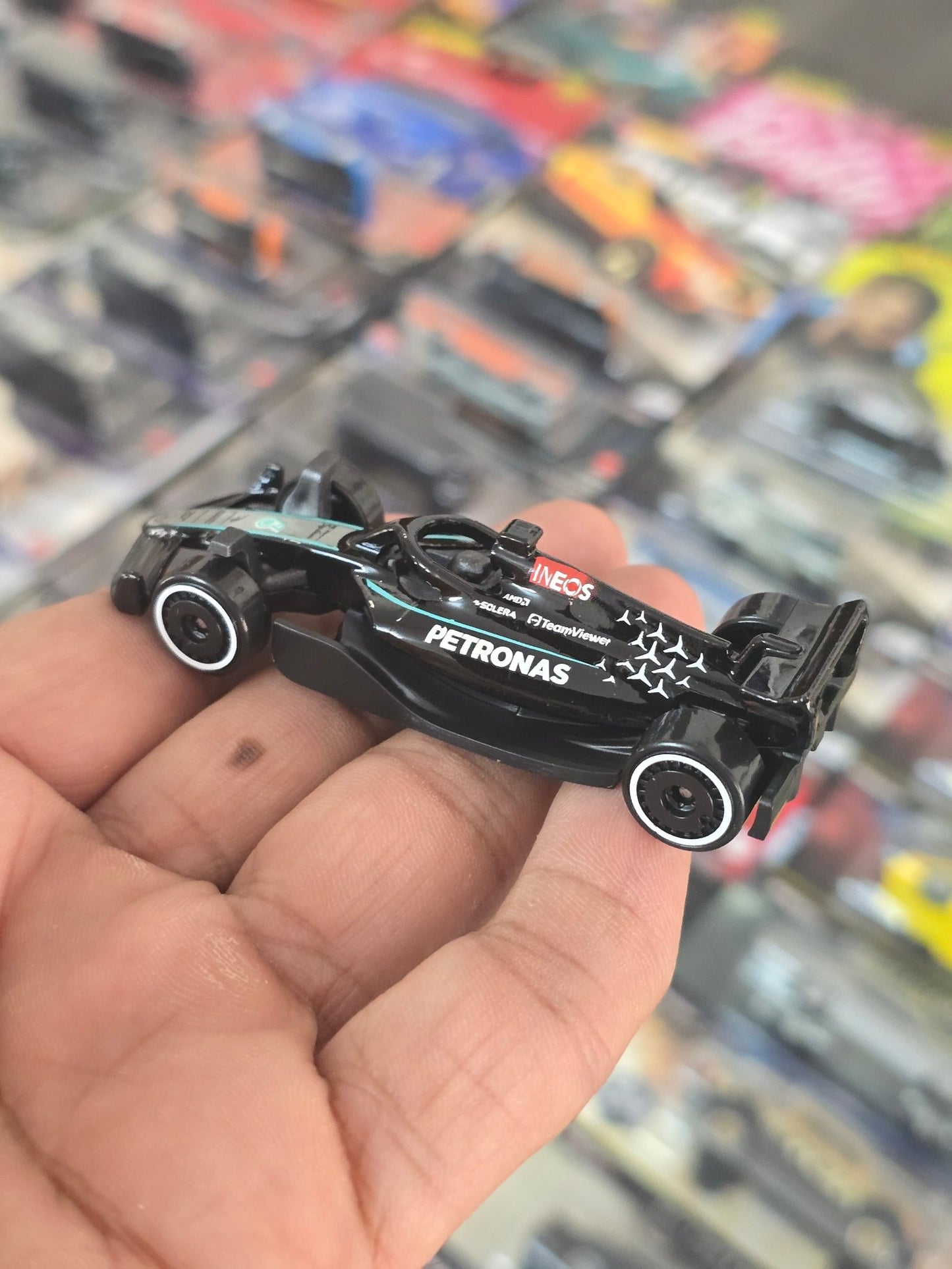 Hot Wheels Mercedes - AMG Petronas Formula One Team F1 Car (Uncarded) - Kinder Logs