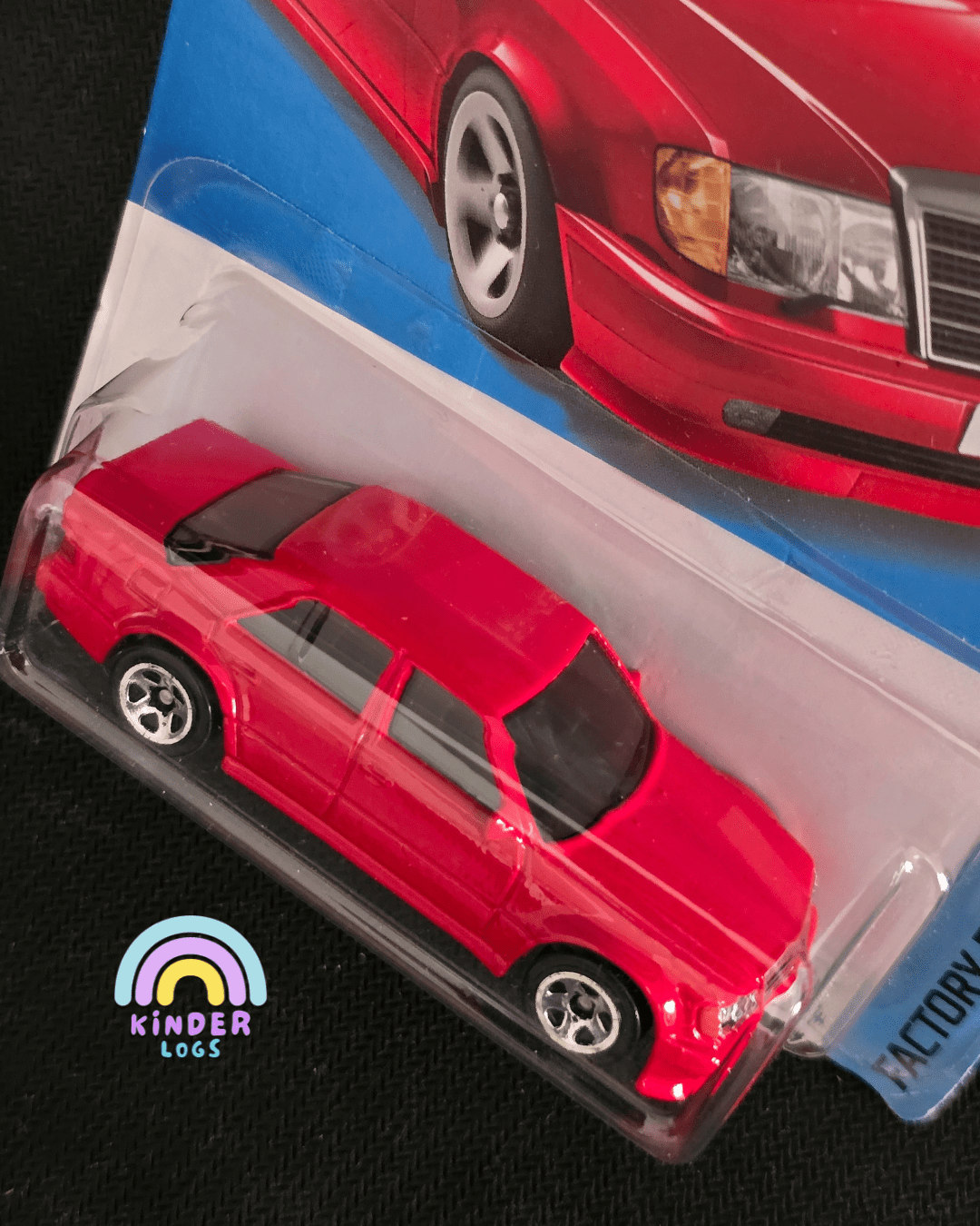 Hot Wheels Mercedes - Benz 500 E - Red (Imported) - Kinder Logs