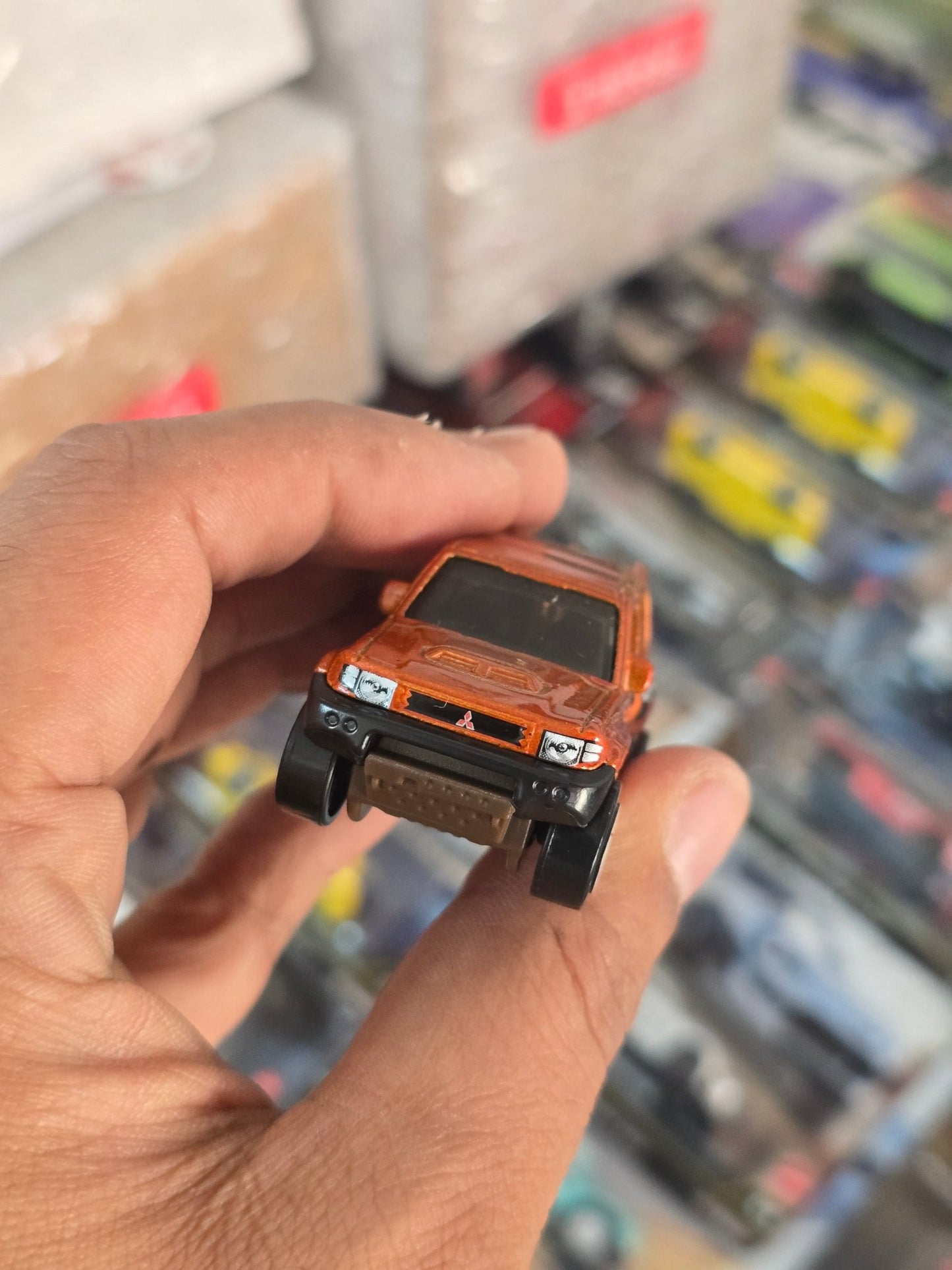 Hot Wheels Mitsubishi Pajero Evolution - Red (Uncarded) - Kinder Logs