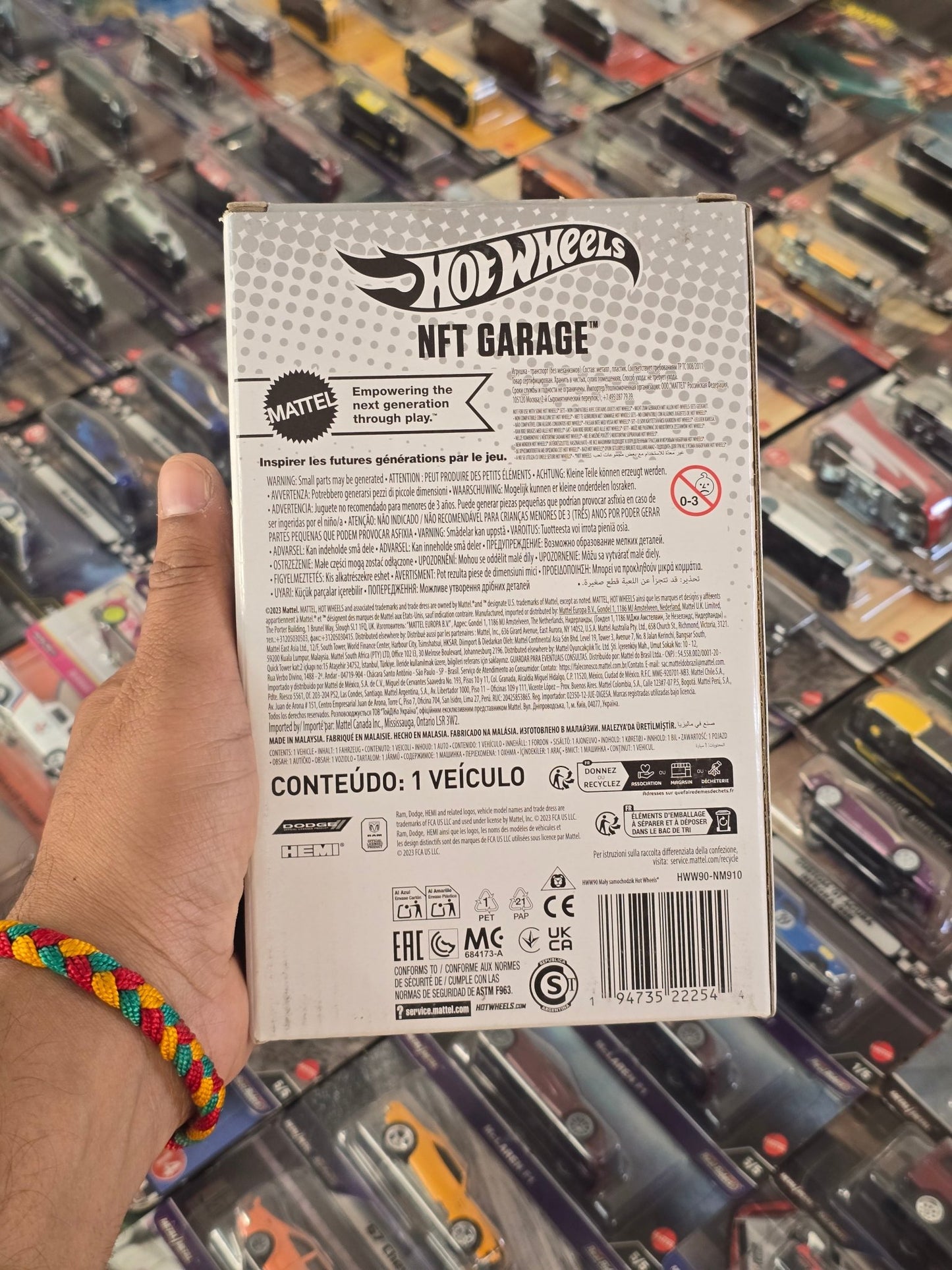 Hot Wheels NFT 1970 Dodge Power Wagon - Kinder Logs
