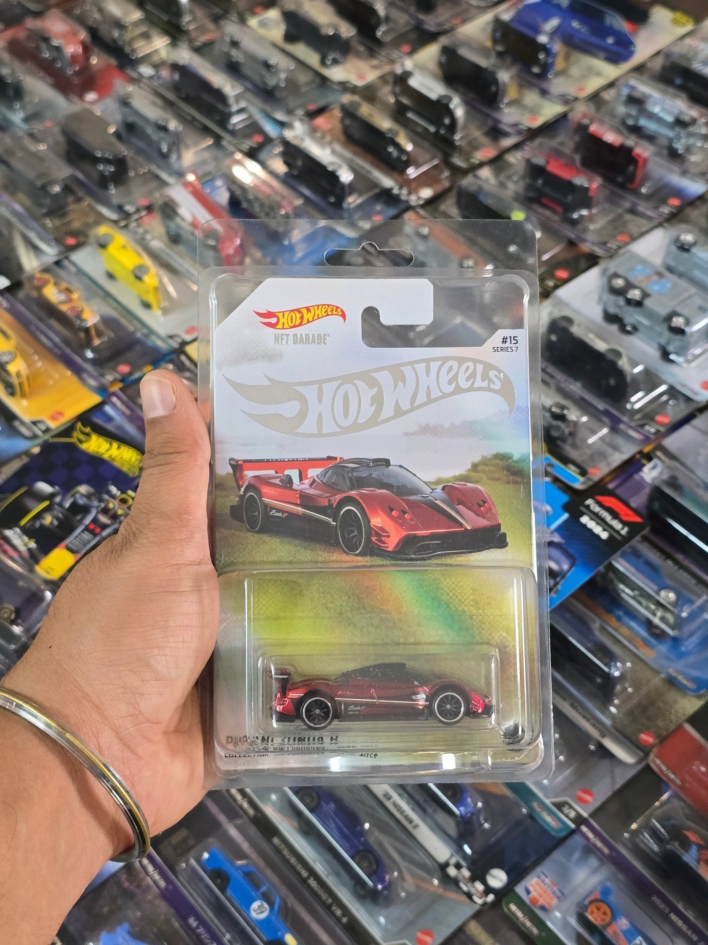 Hot Wheels NFT Pagani Zonda R (Spectraflame Red) - Kinder Logs