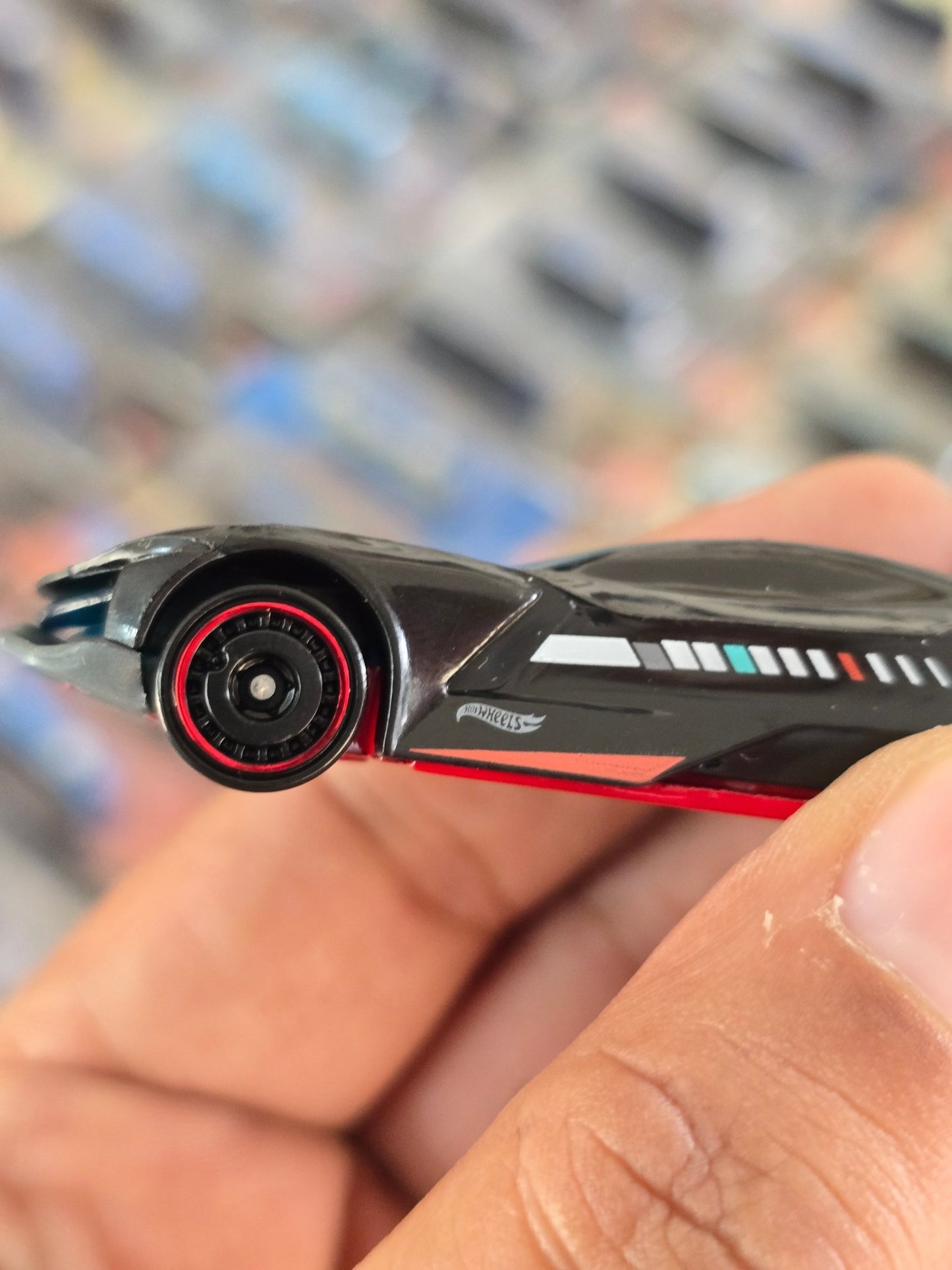 Hot Wheels Nightburnerz Gazella R (Uncarded) - Kinder Logs