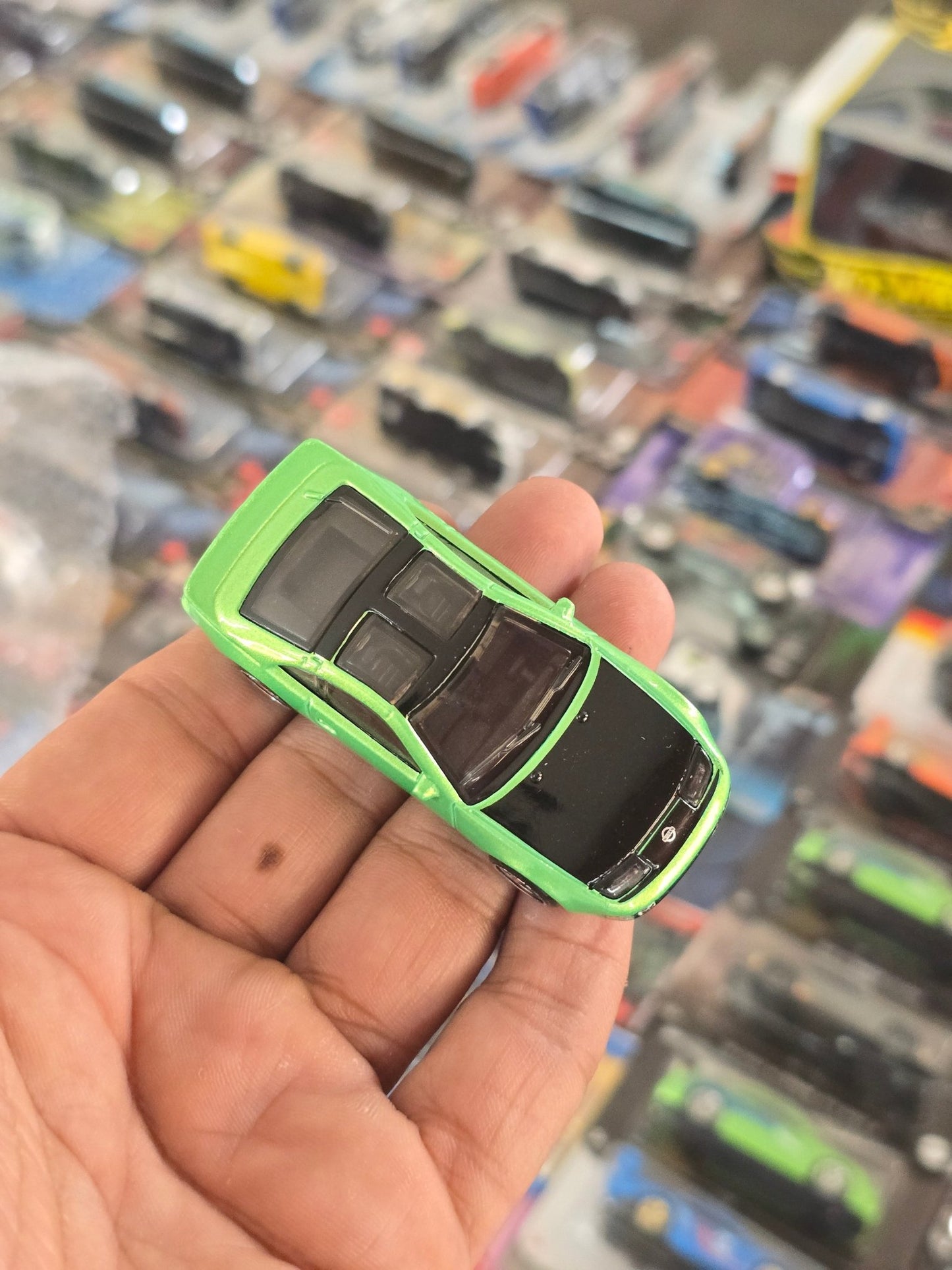 Hot Wheels Nissan 300ZX Twin Turbo - Green (Uncarded) - Kinder Logs