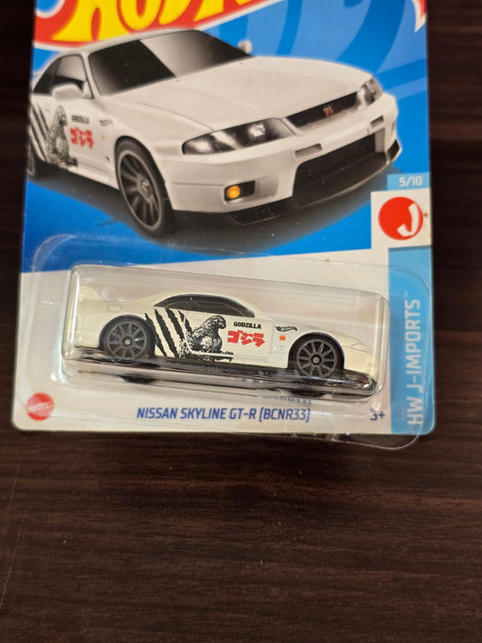 Hot Wheels Nissan Skyline GT - R R33 Godzilla - White (2021 Imported ERROR Card) - Kinder Logs