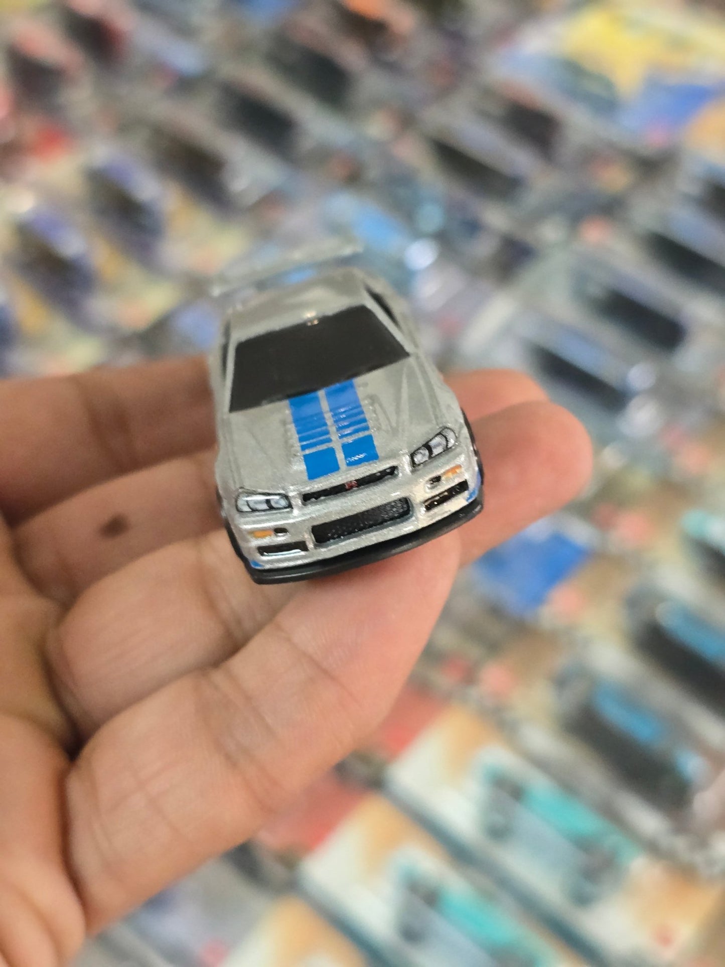 Hot Wheels Nissan Skyline GT - R (R34) - Fast & Furious (Uncarded) - Kinder Logs