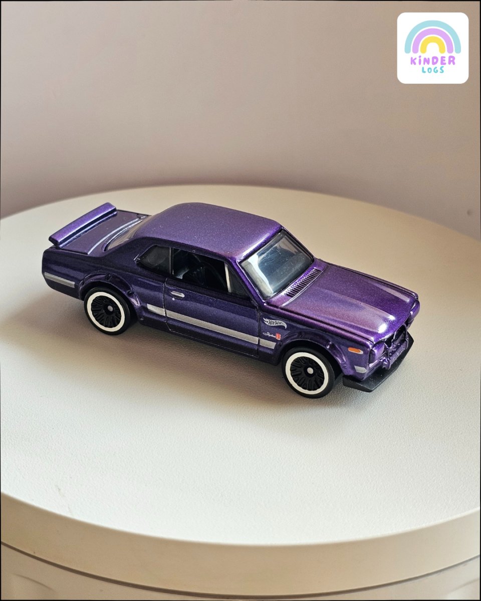 Hot Wheels Nissan Skyline HT 2000 GT - X (Uncarded) - Kinder Logs