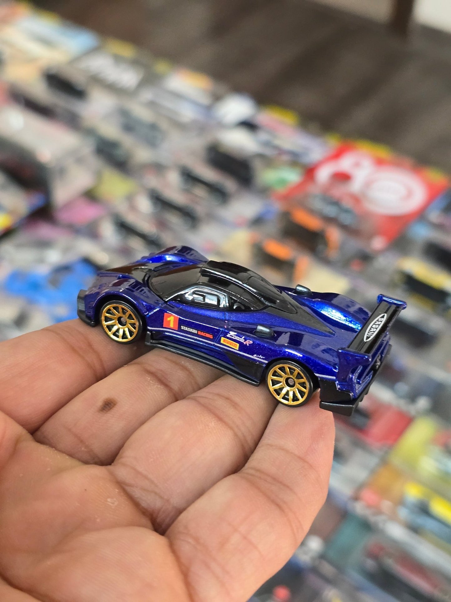 Hot Wheels Pagani Zonda R - Blue (Uncarded) - Kinder Logs