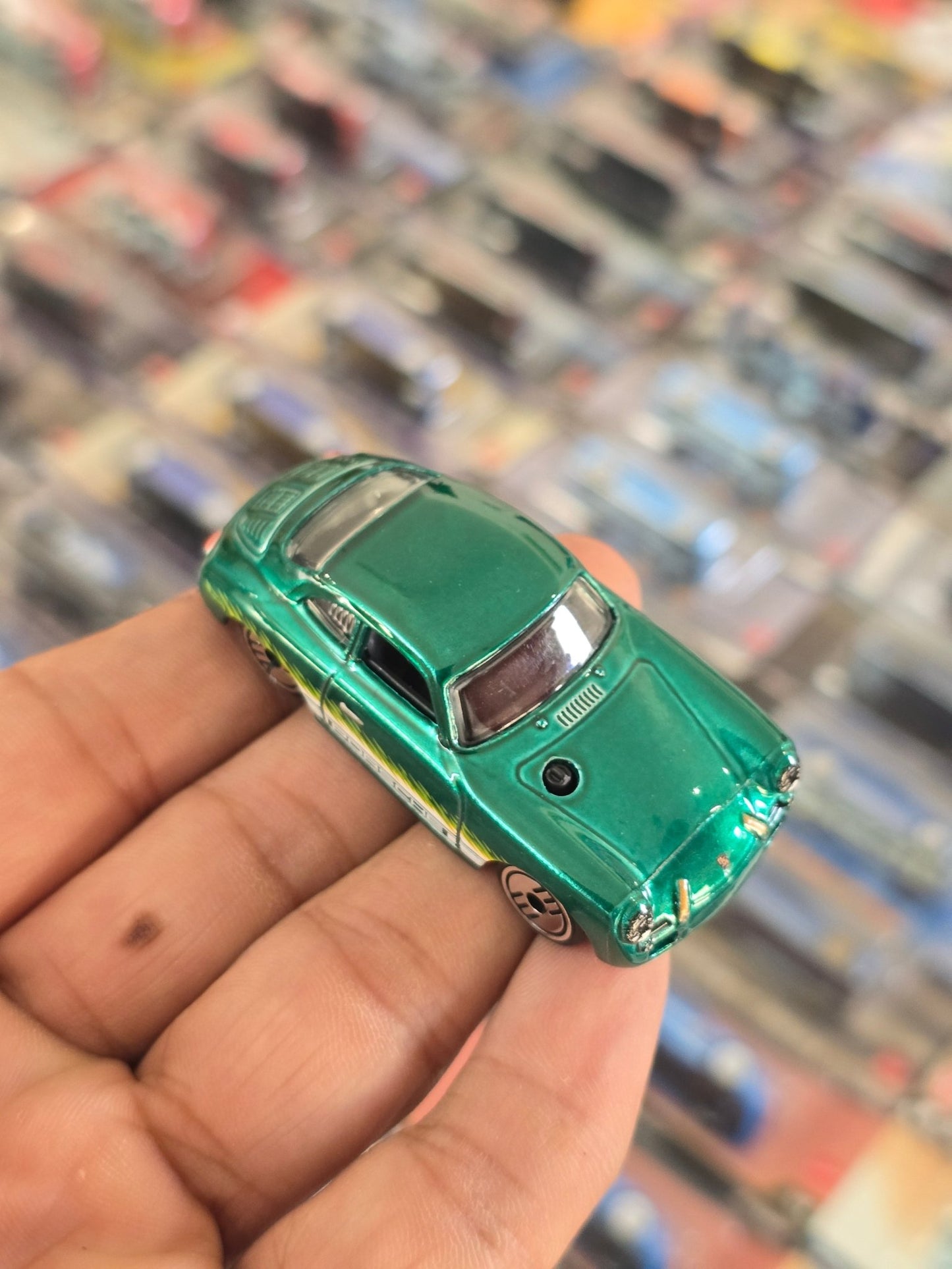 Hot Wheels Porsche 356 Outlaw - Ultra Hots (Uncarded) - Kinder Logs