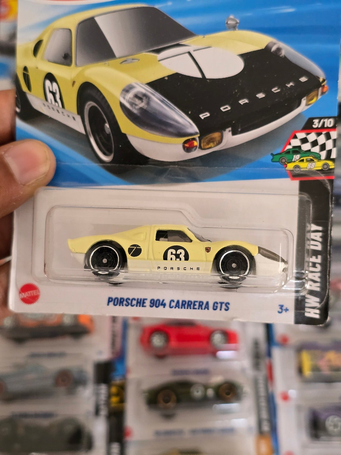 Hot Wheels Porsche 904 Carrera GTS - Light Yellow (Imported) - Kinder Logs