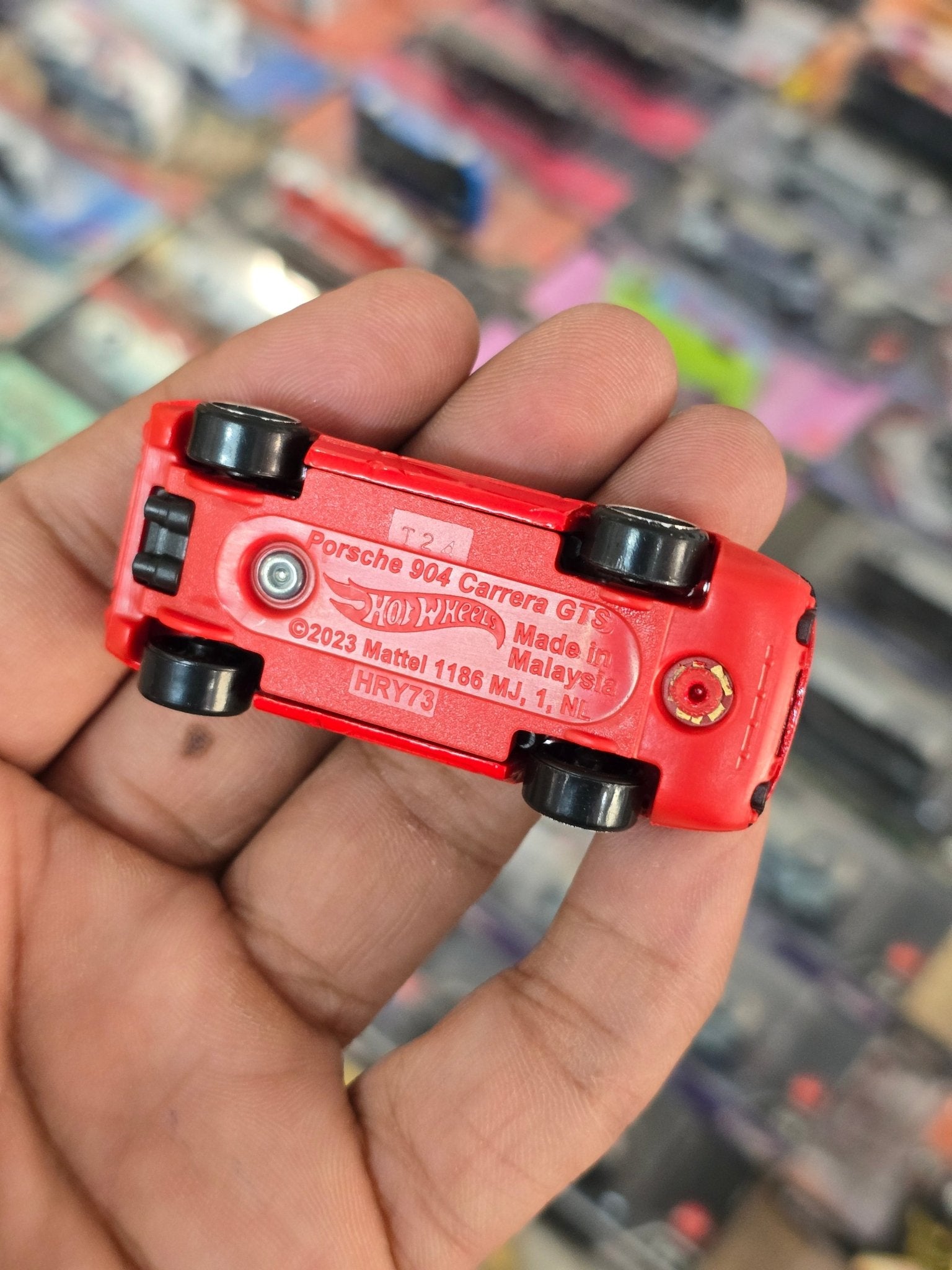 Hot Wheels Porsche 904 Carrera GTS - Red (Uncarded) - Kinder Logs