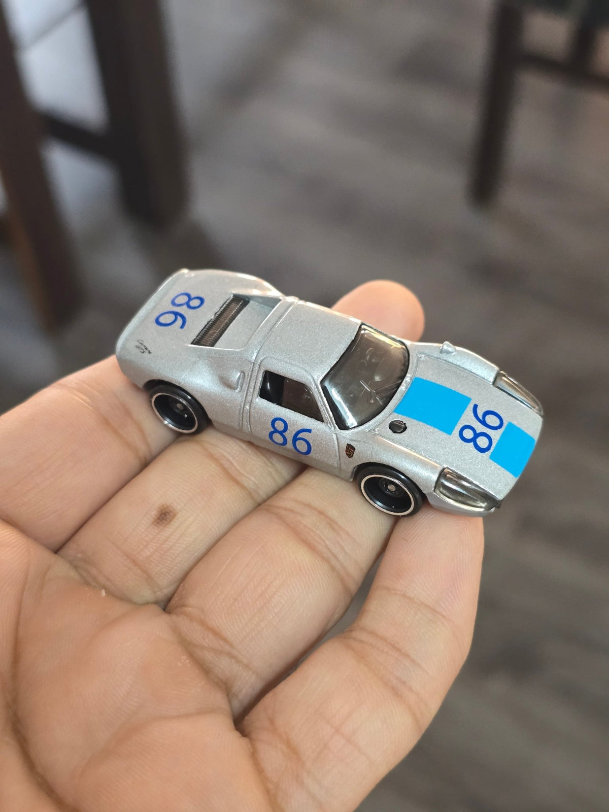 Hot Wheels Porsche 904 Carrera GTS - Silver (Uncarded - New) - Kinder Logs