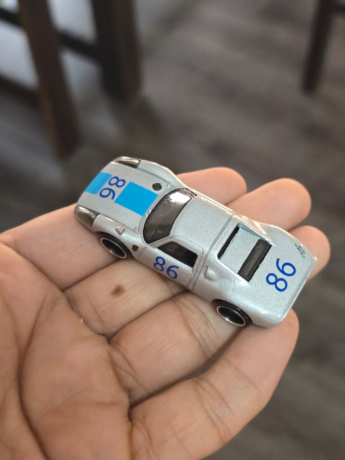 Hot Wheels Porsche 904 Carrera GTS - Silver (Uncarded - New) - Kinder Logs