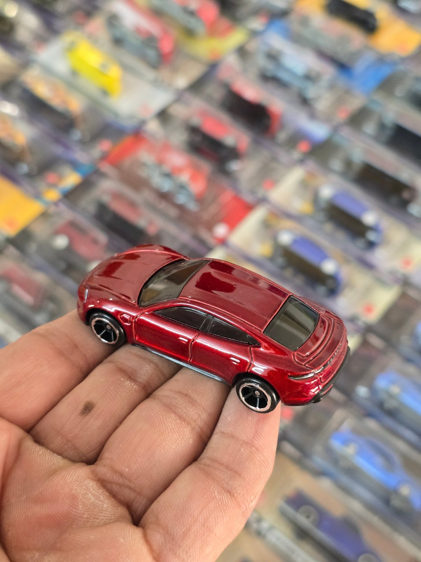 Hot Wheels Porsche Taycan Turbo S - Red (Uncarded) - Kinder Logs