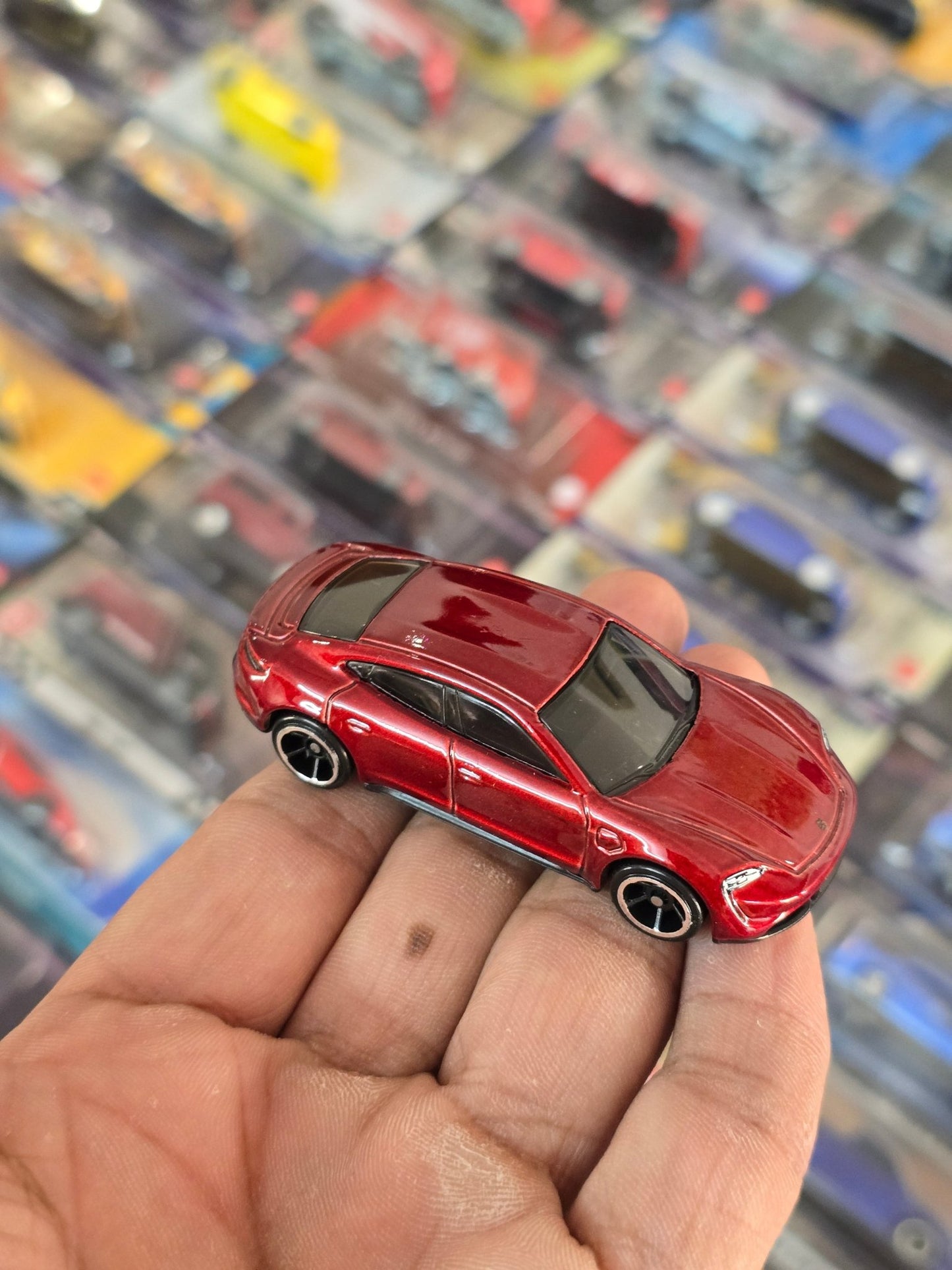 Hot Wheels Porsche Taycan Turbo S - Red (Uncarded) - Kinder Logs