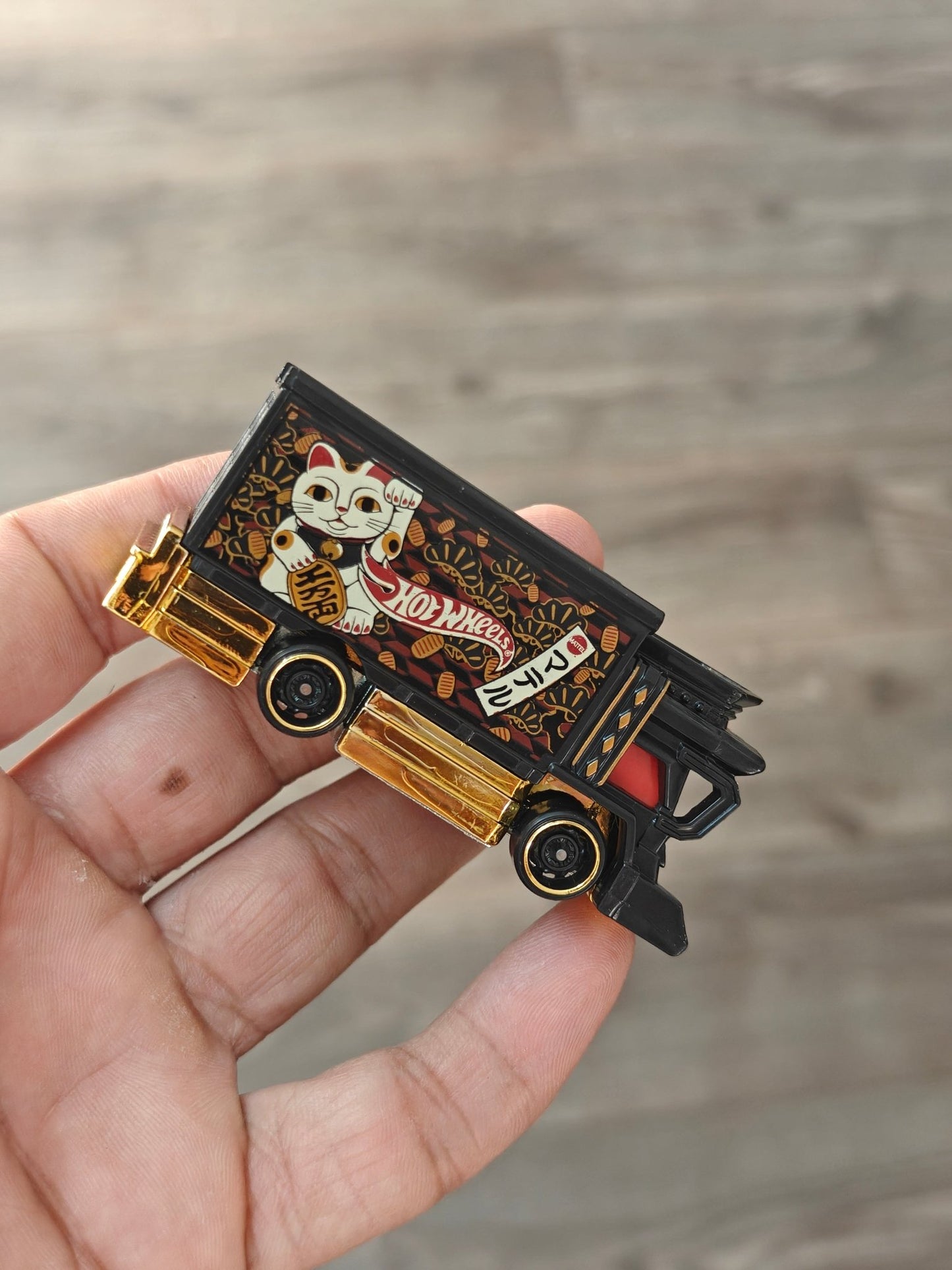 Hot Wheels Raijin Express - Black (Uncarded - New) - Kinder Logs