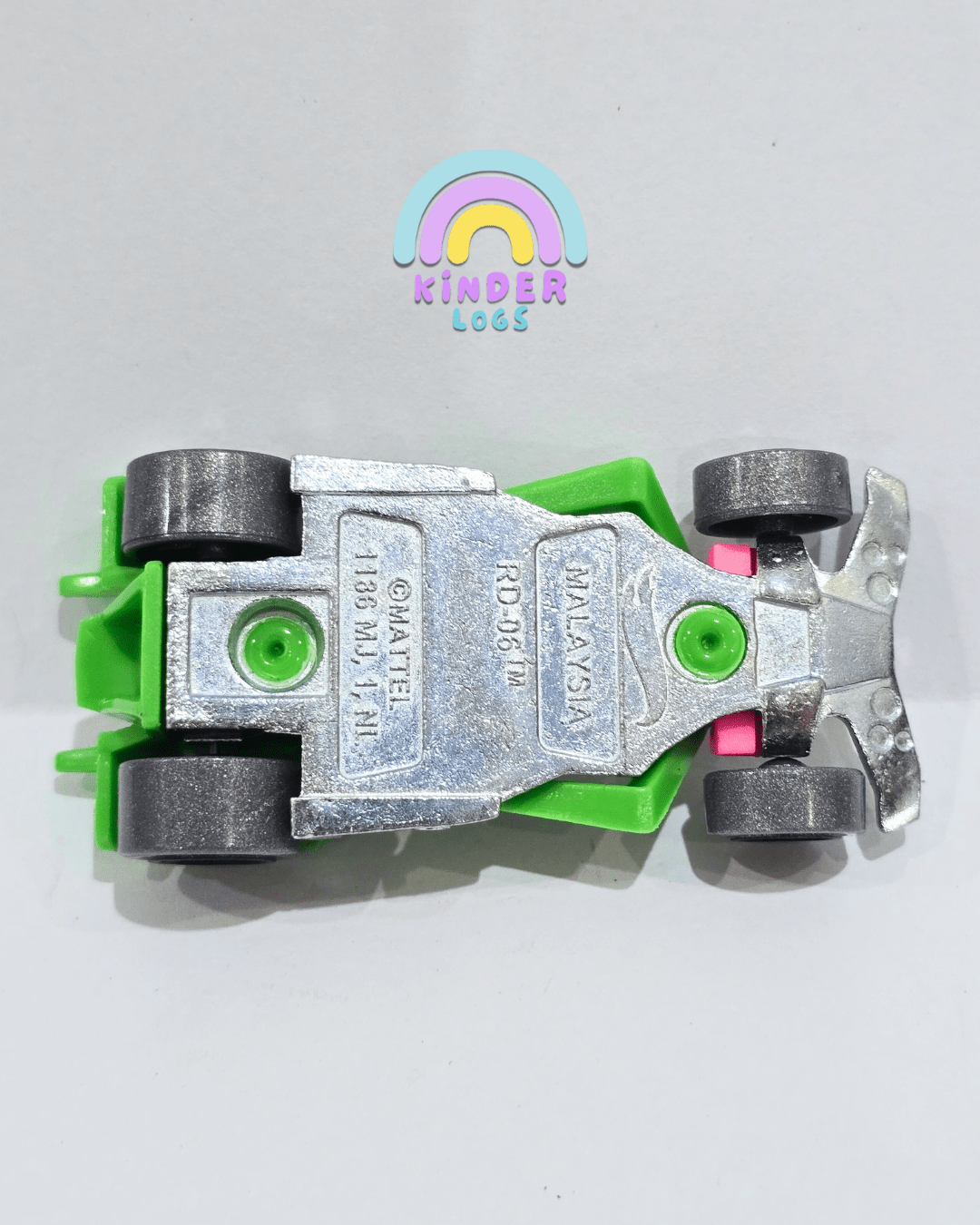 Hot Wheels RD - 06 - Green (Uncarded) - Kinder Logs