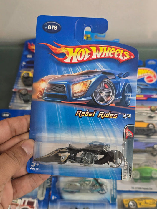 Hot Wheels Rebel Rides W - OOZIE - Collector No. 078 (Black) - Kinder Logs