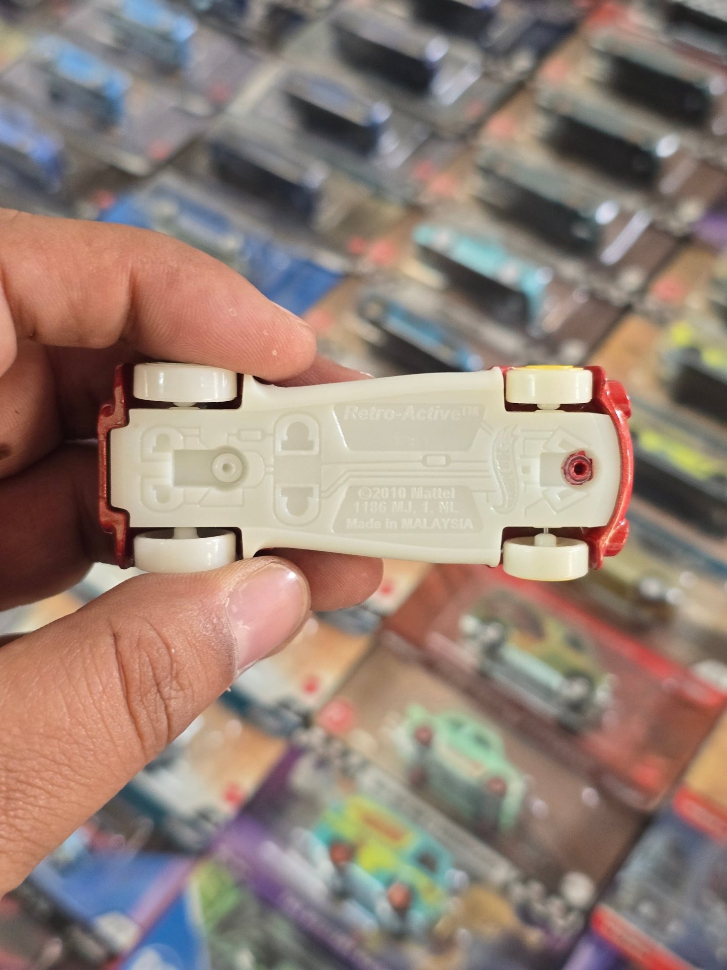 Hot Wheels Retro - Active (Uncarded) - Kinder Logs