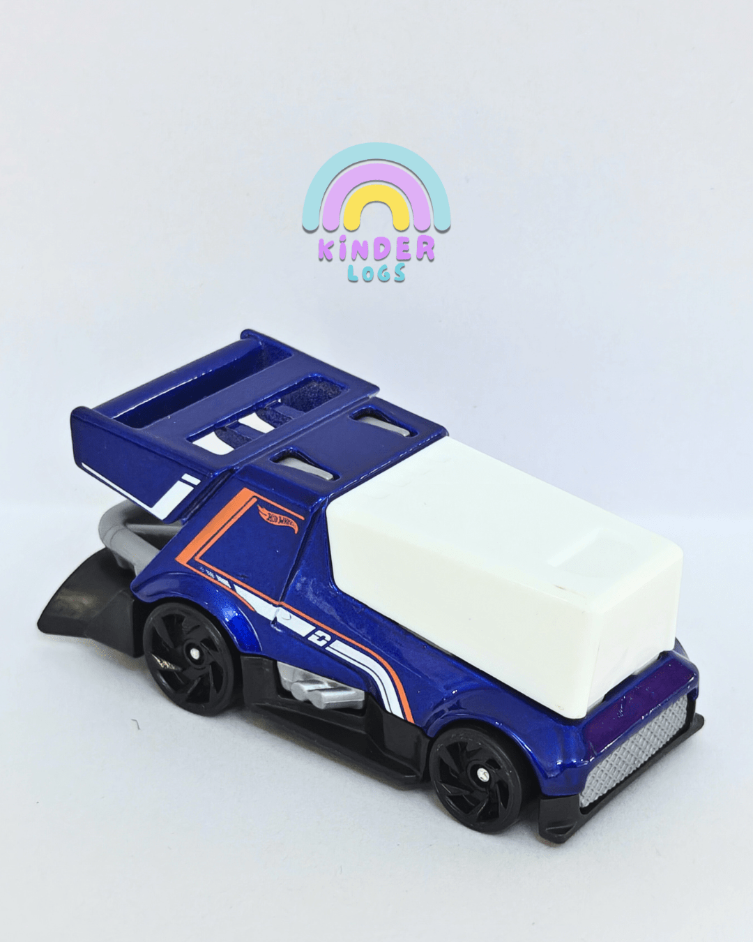Hot Wheels Rink Racer - Blue (Uncarded - New) - Kinder Logs