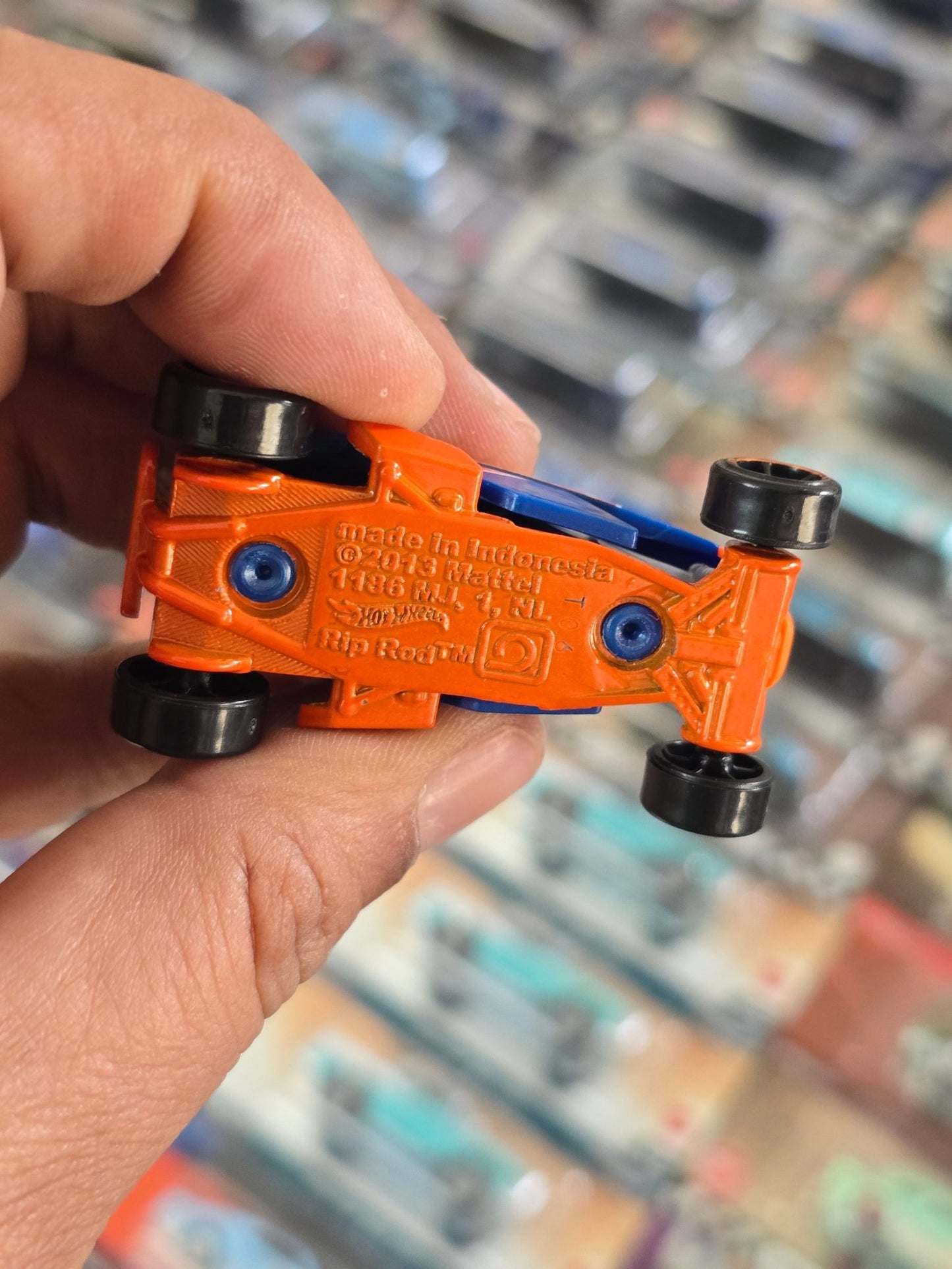 Hot Wheels Rip Rod Racing Car - Netflix Series (Uncarded) - Kinder Logs