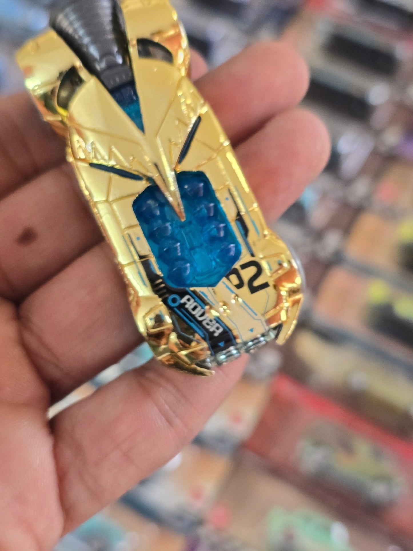 Hot Wheels Rocketfire Gold - Netflix Series (Uncarded) - Kinder Logs