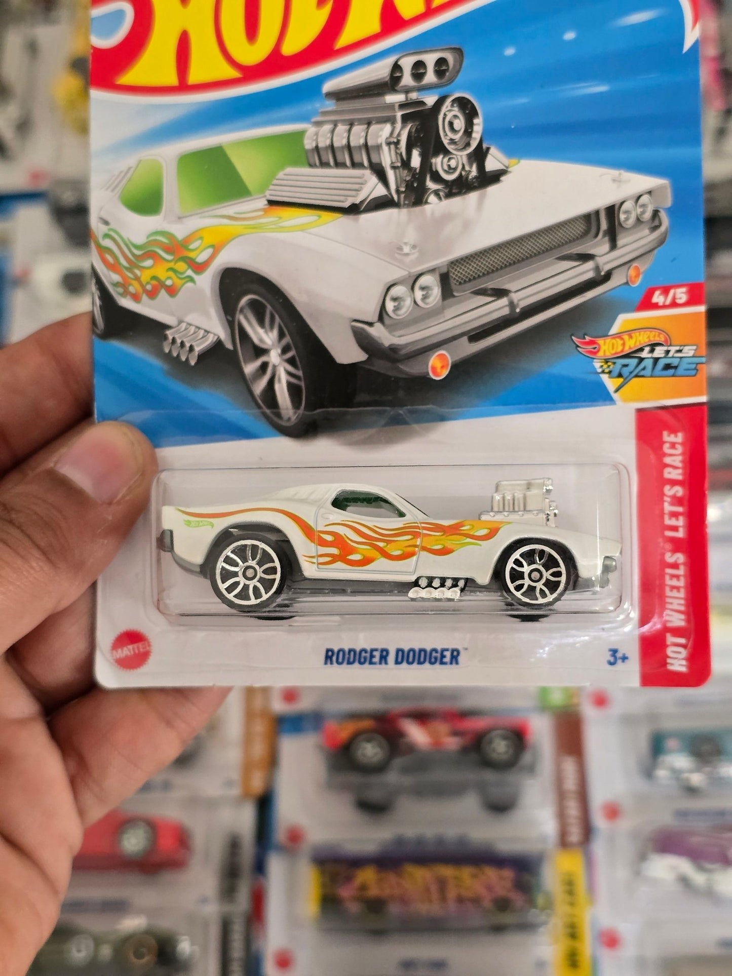 Hot Wheels Rodger Dodger - White (Imported) - Kinder Logs