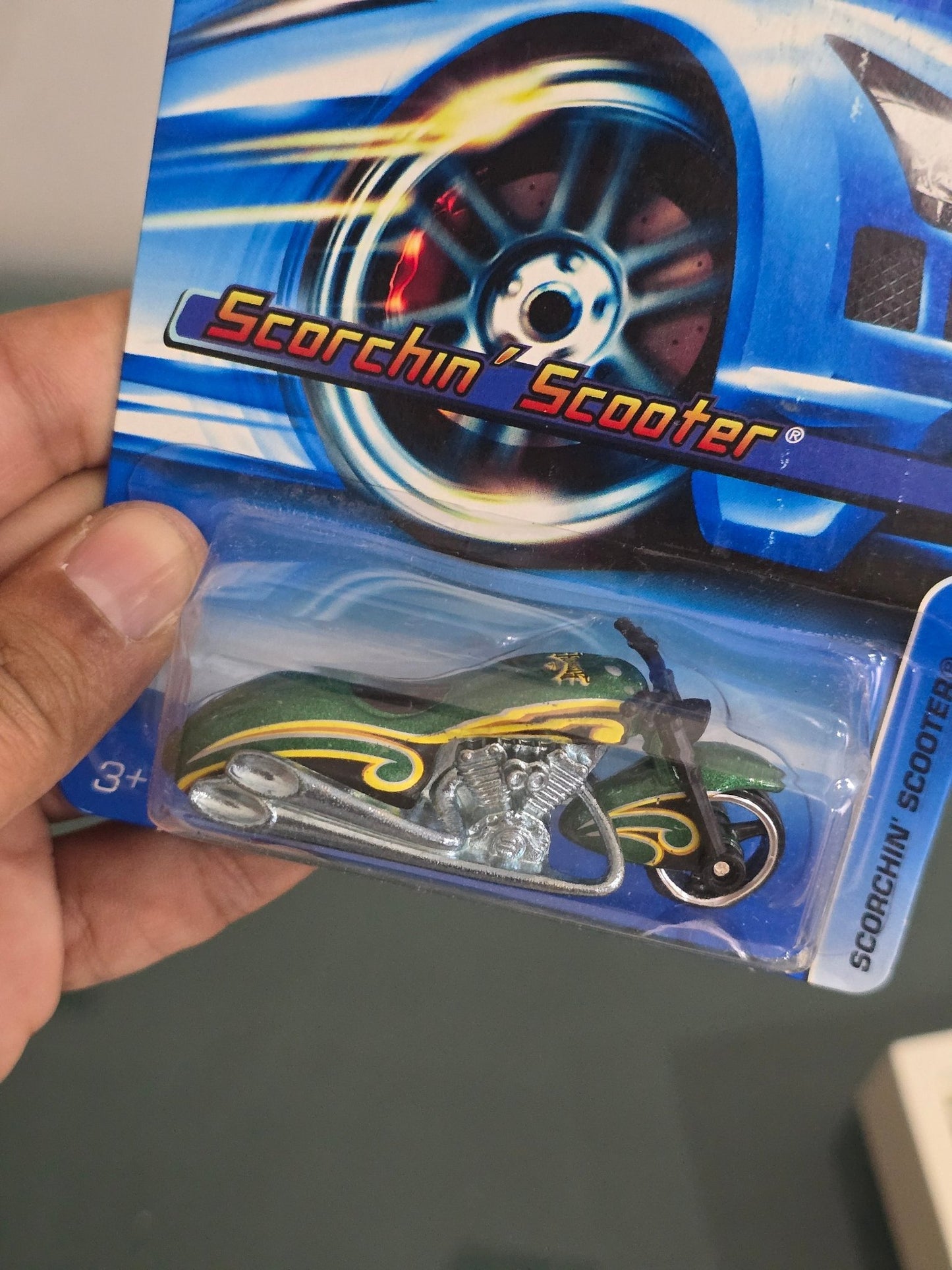 Hot Wheels Scorchin' Scooter - Collector No. 183 - Kinder Logs