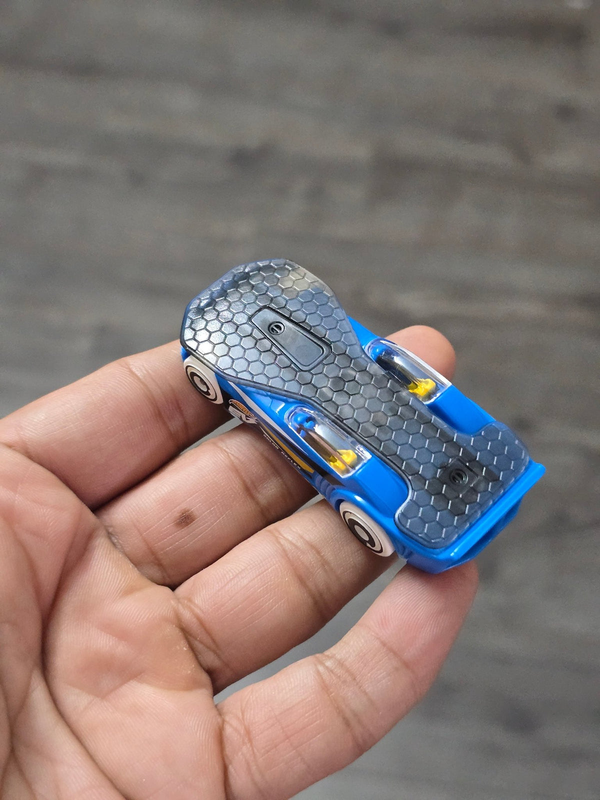 Hot Wheels Solar Reflex - Blue (Uncarded - New) - Kinder Logs