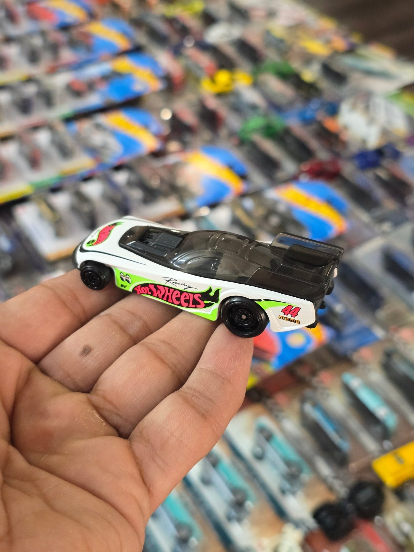 Hot Wheels Supercharged Car (Uncarded) - Kinder Logs
