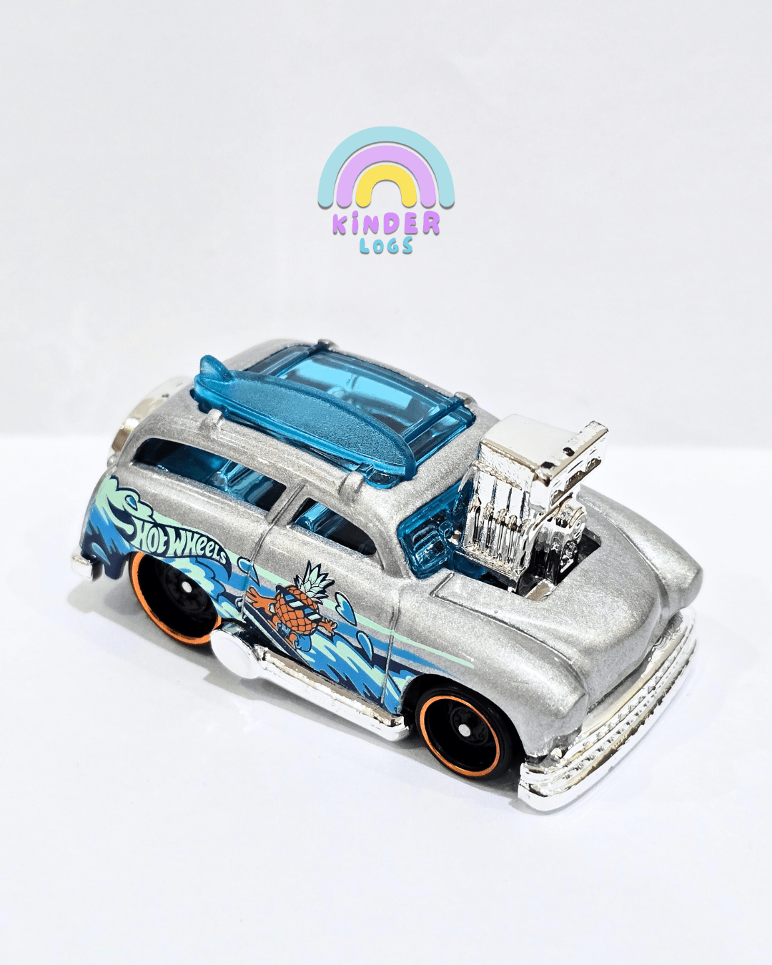 Hot Wheels Surf 'N' Turf Pineapple Edition (Uncarded) - Kinder Logs