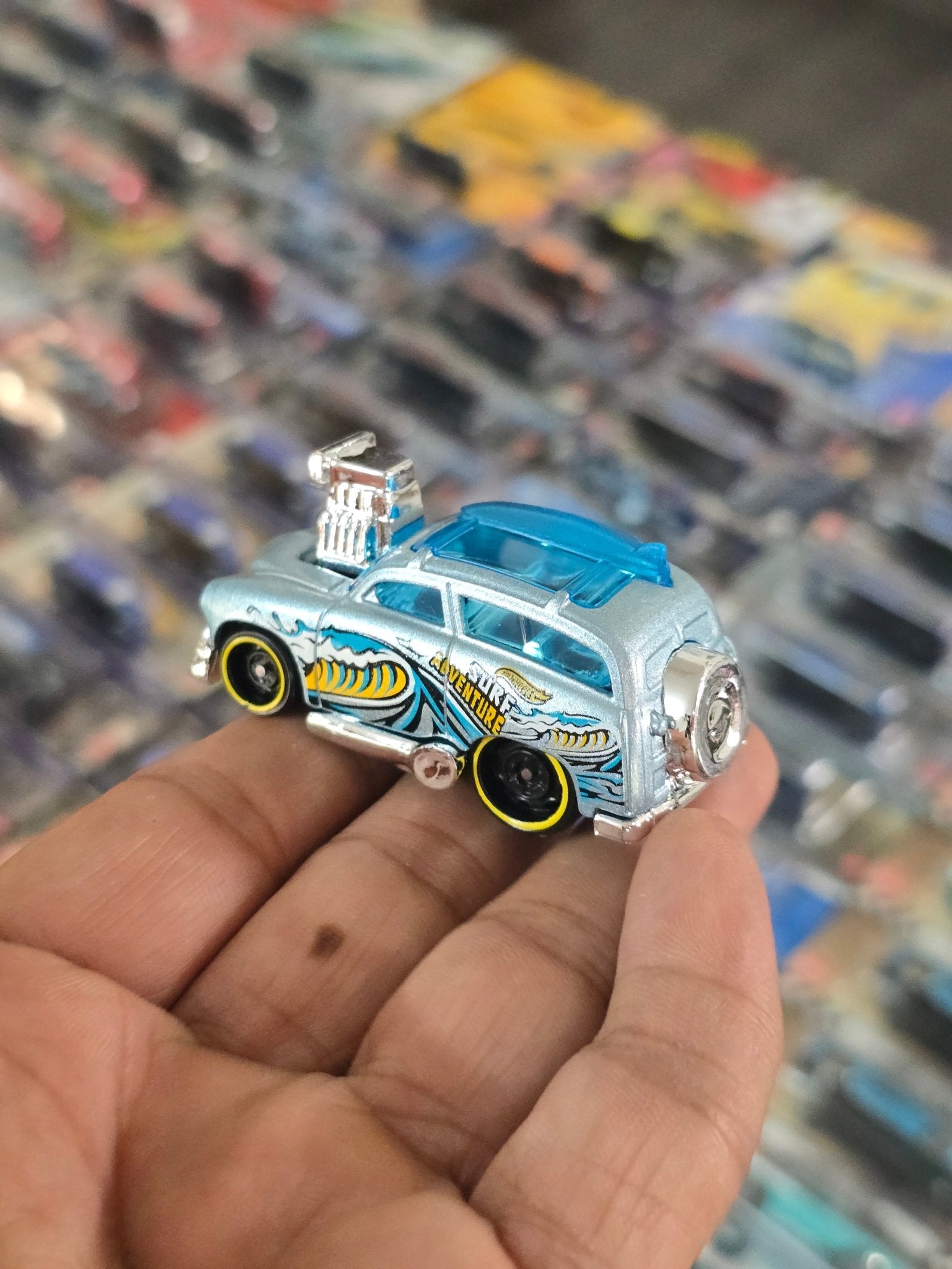 Hot Wheels Surf 'N' Turf (Uncarded) - Kinder Logs