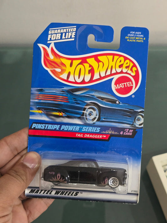 Hot Wheels Tail Dragger - Pinstripe Power Series - Kinder Logs