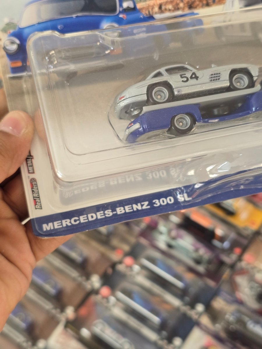 Hot Wheels Team Transport Mercedes - Benz 300SL With 1955 Blaues Wunder - Kinder Logs