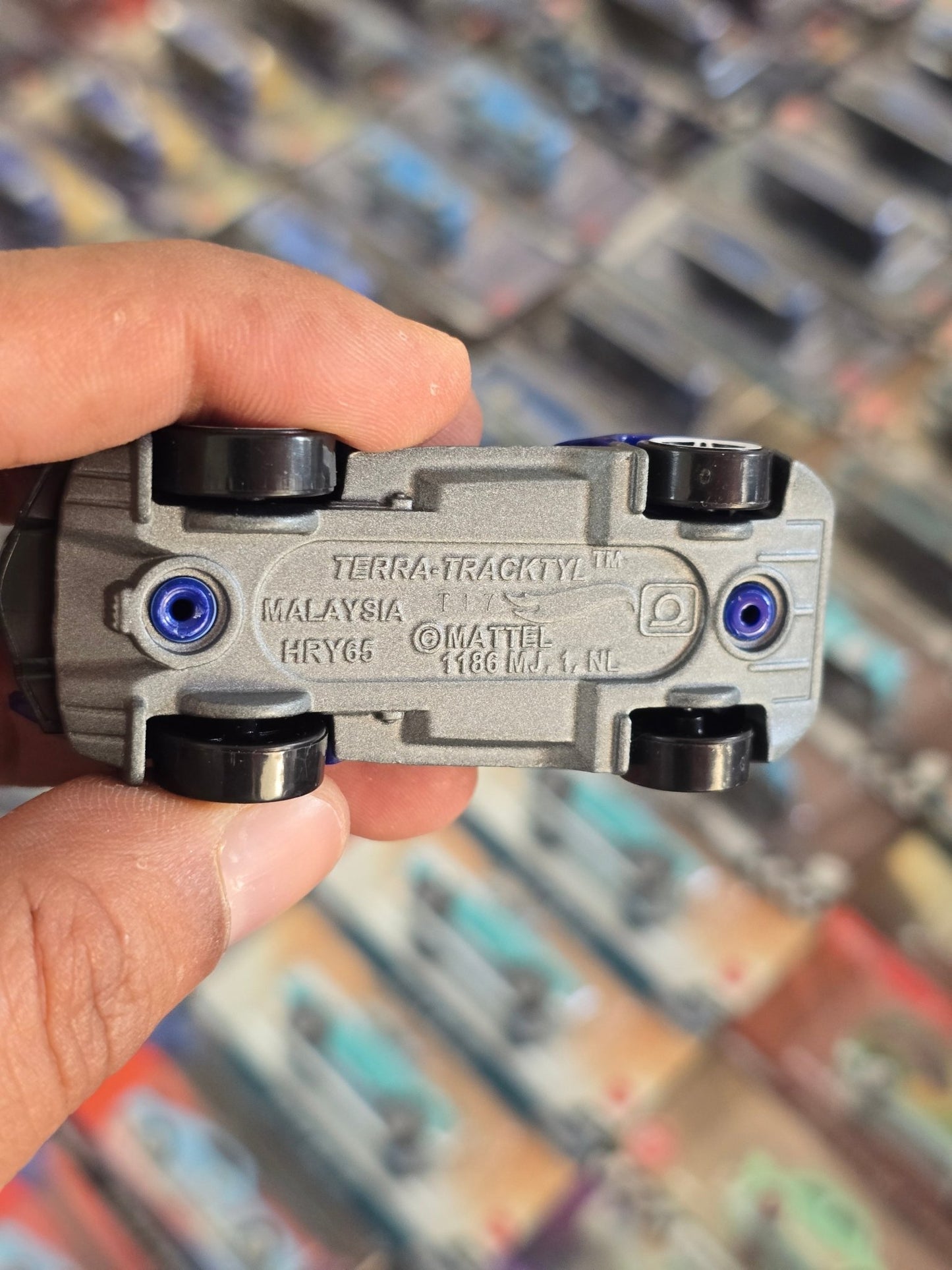 Hot Wheels Terra Tracktyl (Uncarded) - Kinder Logs