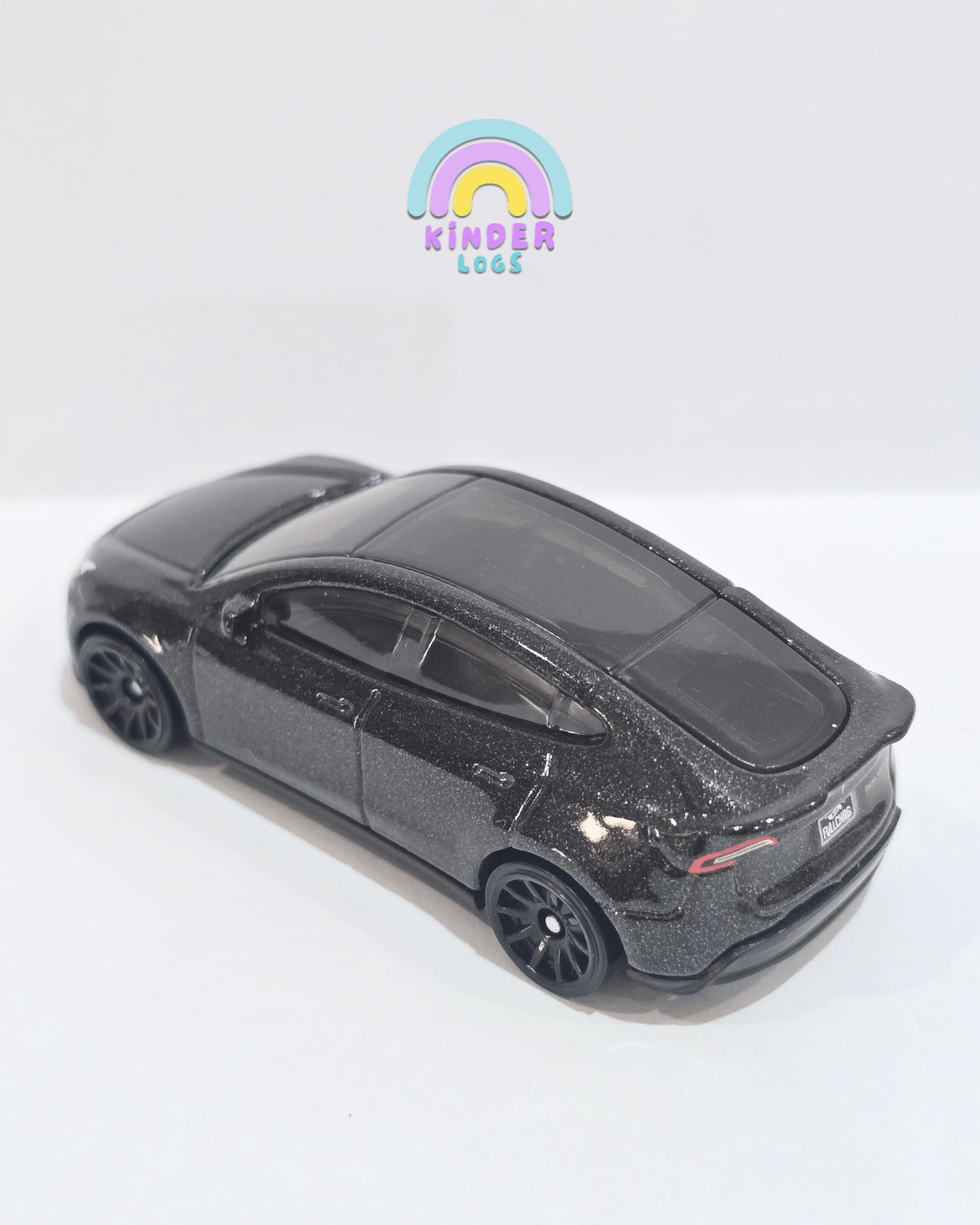 Hot Wheels Tesla Model Y - Black (Uncarded) - Kinder Logs