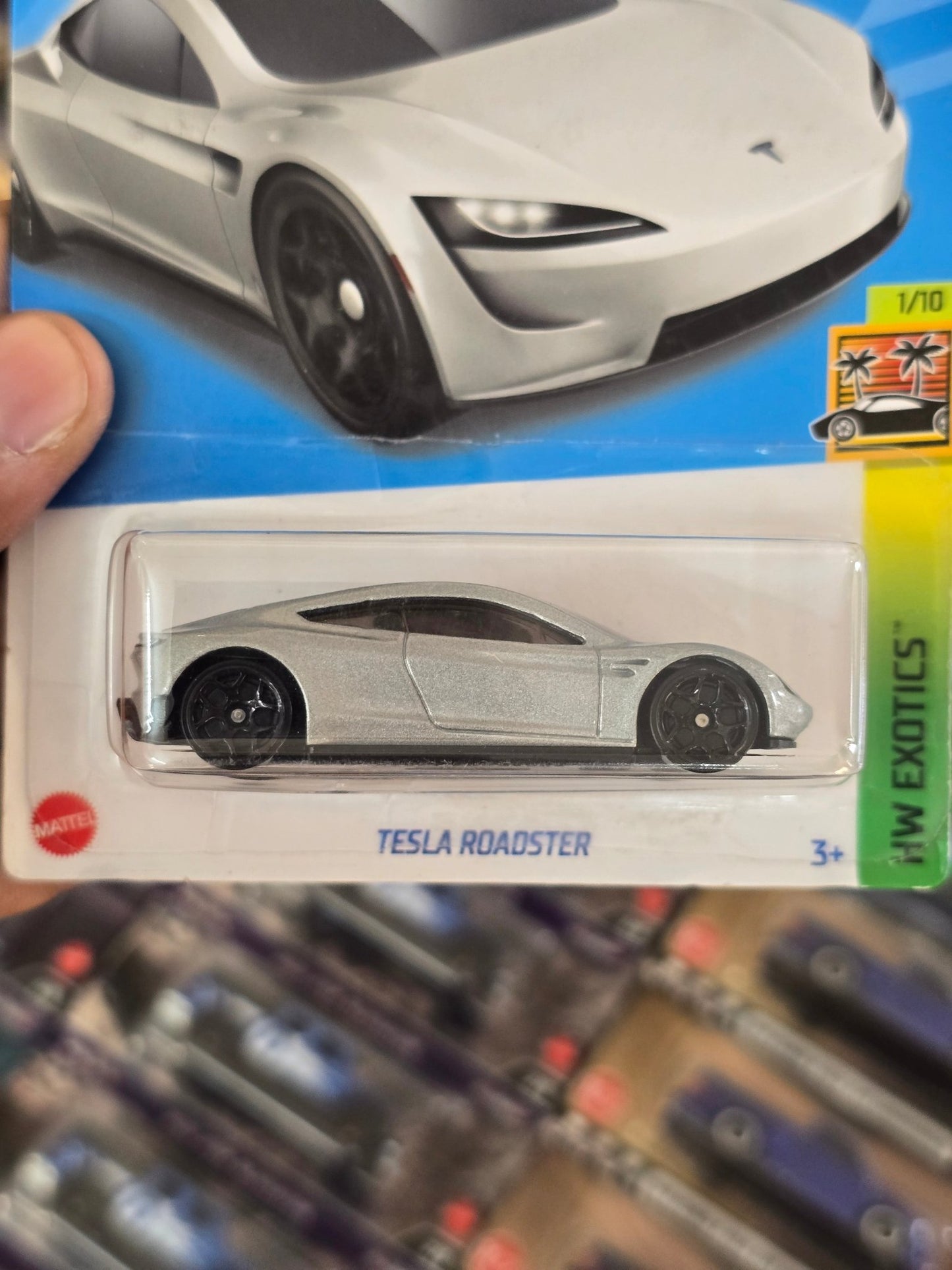 Hot Wheels Tesla Roadster - Exclusive Silver Color - Kinder Logs