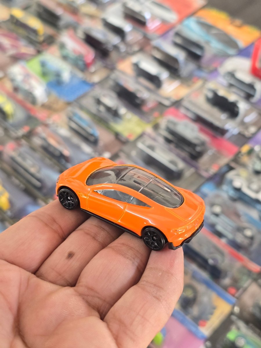 Hot Wheels Tesla Roadster - Hard Top Model (Uncarded) - Kinder Logs