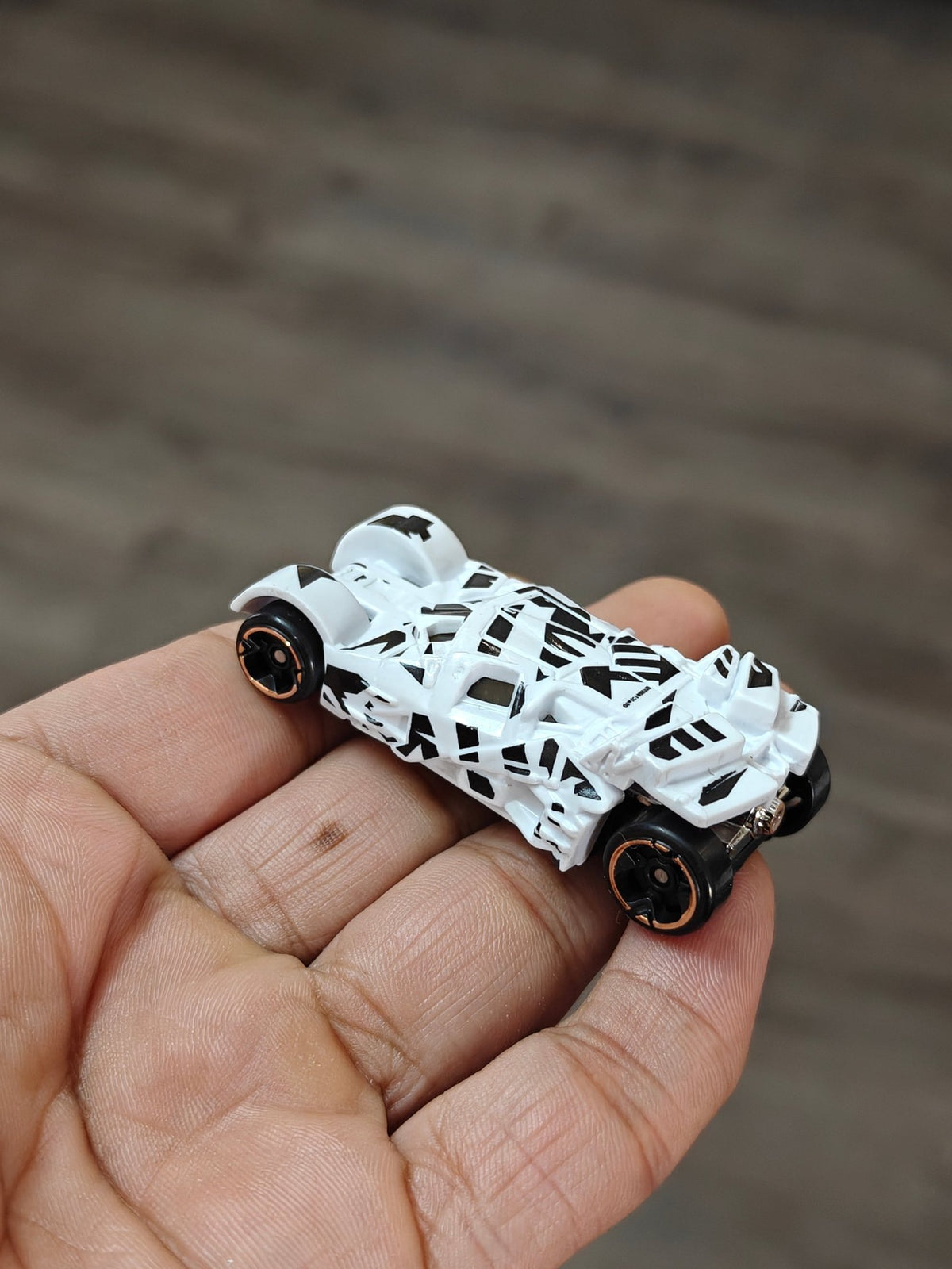 Hot Wheels 'The Dark Knight' Batmobile - White (Uncarded - New) - Kinder Logs